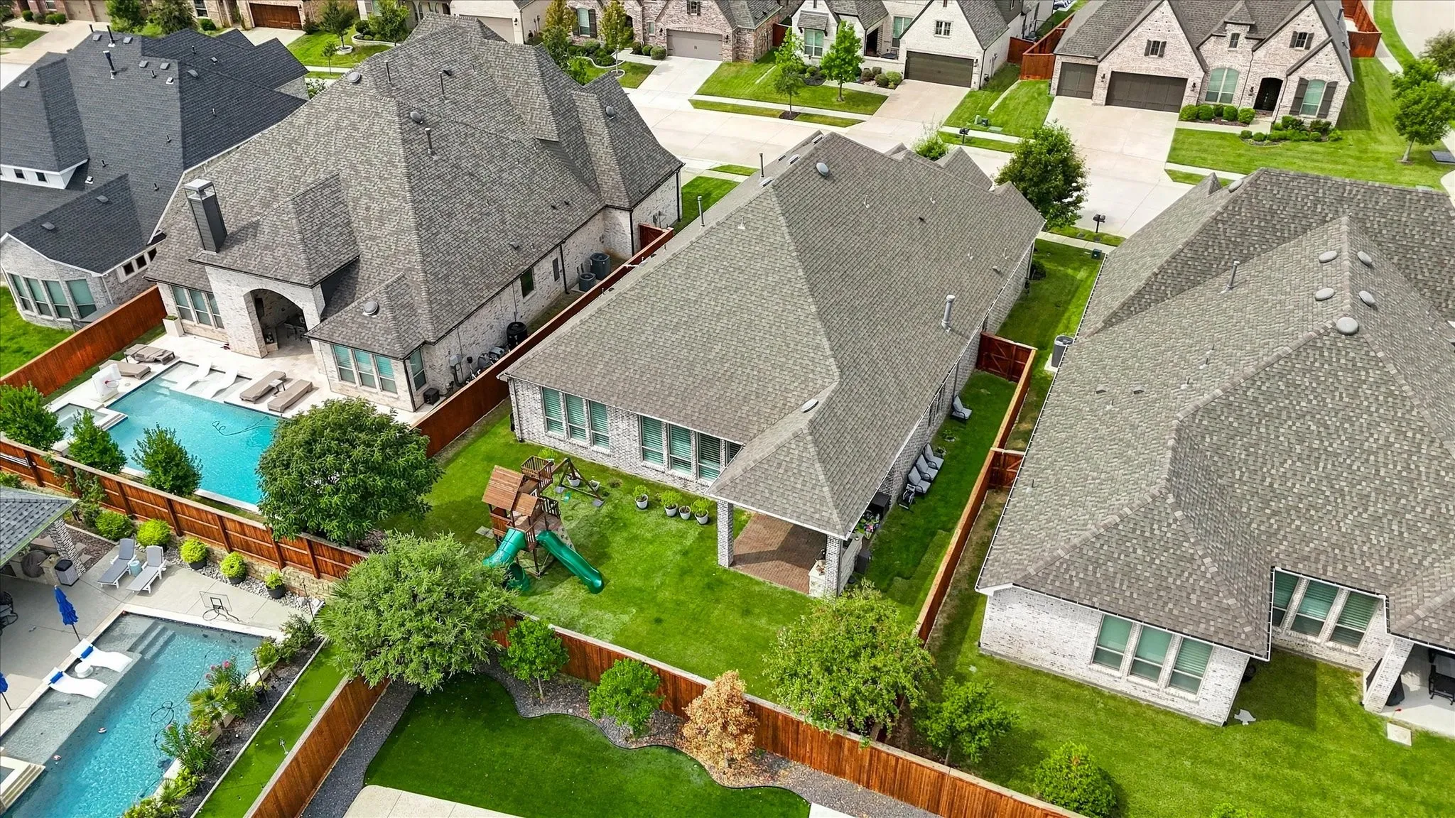 Single Family Residence For Sale in Denton County , 9308 Pecan Woods Trail, Argyle, Texas 76226, 4 Bedroom, 4 Bathroom, 3 Garage spaces, 2,983 Sqft, built in 2020, mls#21397678, Real Estate Agent in Argyle, Homes For Sale in Denton county, Homes For Sale in Argyle, Realtor in Argyle Texas, Real Estate Brokerage Independent Realty Texas, Luminita Cordes Realtor