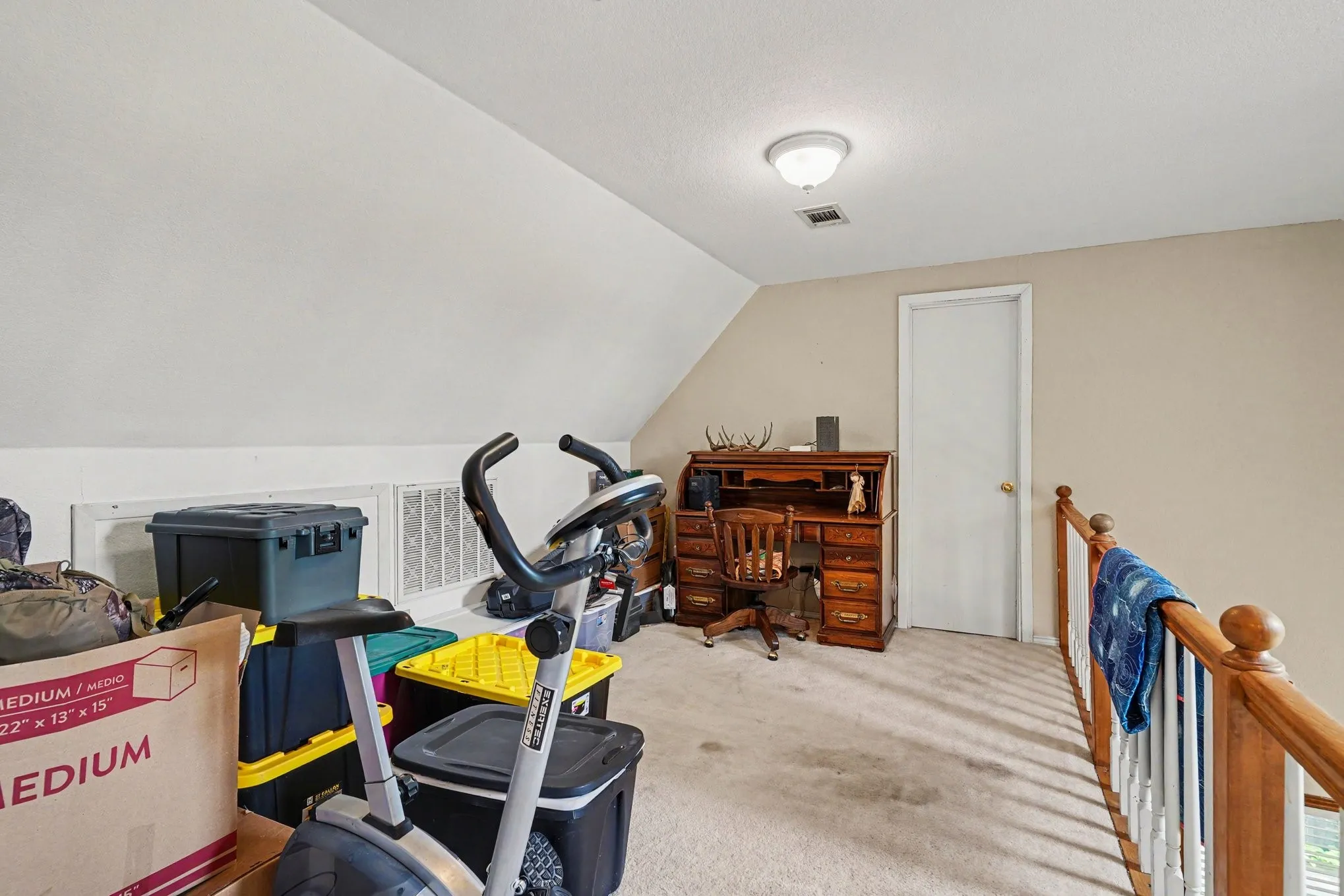 Single Family Residence For Sale in Johnson County , 7445 County Road 305, Grandview, Texas 76050, 3 Bedroom, 2 Bathroom, Garage spaces, 1,744 Sqft, built in 2002, mls#21397616, Real Estate Agent in Grandview, Homes For Sale in Johnson county, Homes For Sale in Grandview, Realtor in Grandview Texas, Real Estate Brokerage Independent Realty Texas, Luminita Cordes Realtor