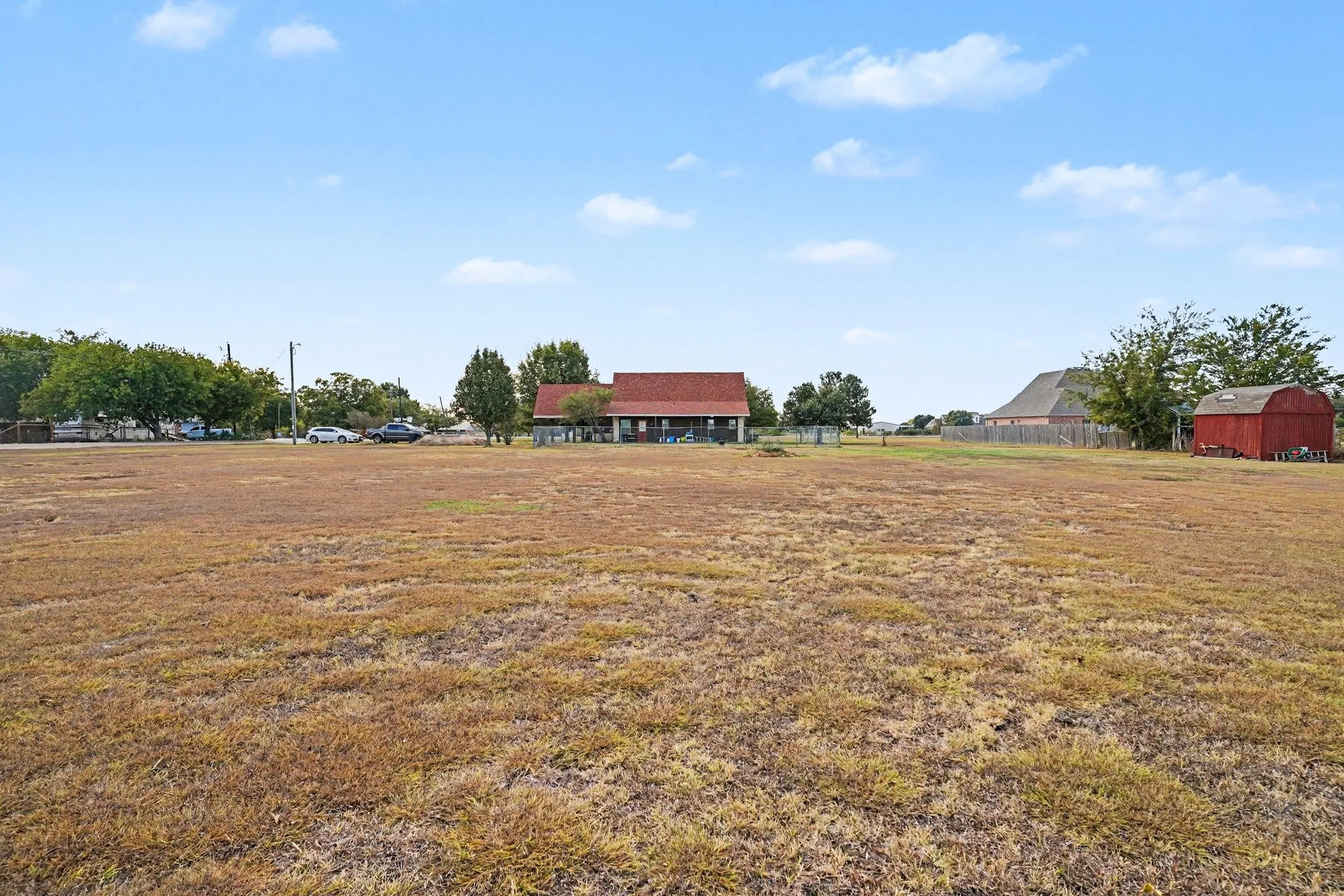 Single Family Residence For Sale in Johnson County , 7445 County Road 305, Grandview, Texas 76050, 3 Bedroom, 2 Bathroom, Garage spaces, 1,744 Sqft, built in 2002, mls#21397616, Real Estate Agent in Grandview, Homes For Sale in Johnson county, Homes For Sale in Grandview, Realtor in Grandview Texas, Real Estate Brokerage Independent Realty Texas, Luminita Cordes Realtor
