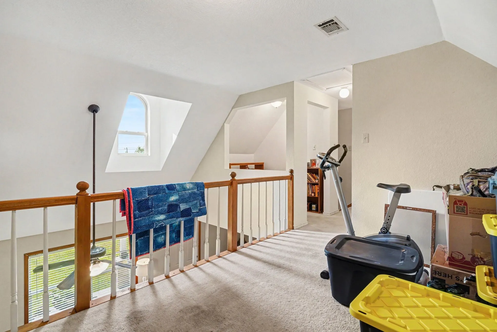 Single Family Residence For Sale in Johnson County , 7445 County Road 305, Grandview, Texas 76050, 3 Bedroom, 2 Bathroom, Garage spaces, 1,744 Sqft, built in 2002, mls#21397616, Real Estate Agent in Grandview, Homes For Sale in Johnson county, Homes For Sale in Grandview, Realtor in Grandview Texas, Real Estate Brokerage Independent Realty Texas, Luminita Cordes Realtor