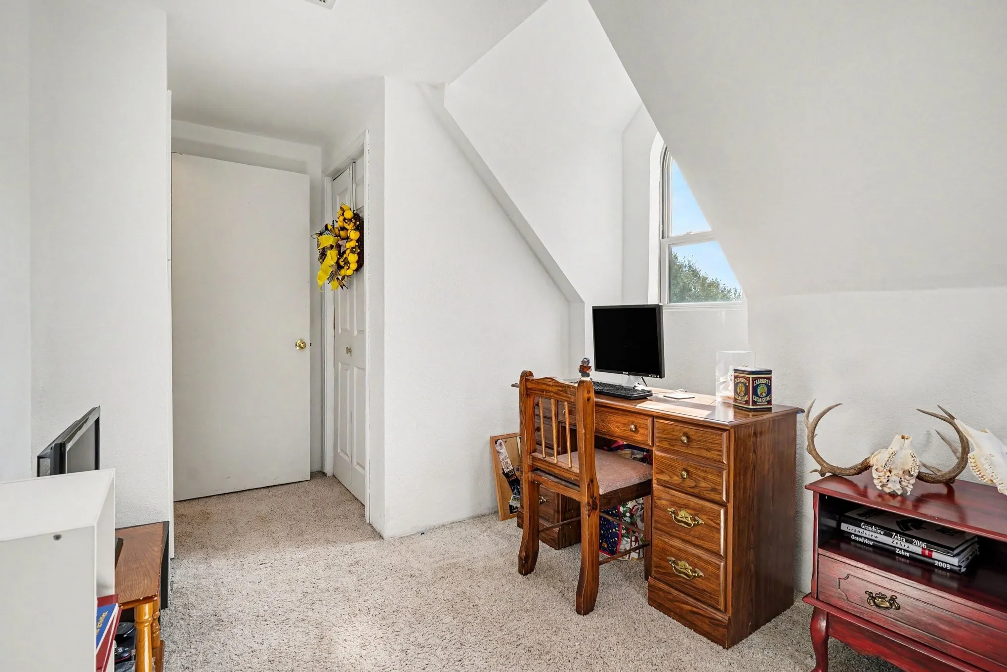 Single Family Residence For Sale in Johnson County , 7445 County Road 305, Grandview, Texas 76050, 3 Bedroom, 2 Bathroom, Garage spaces, 1,744 Sqft, built in 2002, mls#21397616, Real Estate Agent in Grandview, Homes For Sale in Johnson county, Homes For Sale in Grandview, Realtor in Grandview Texas, Real Estate Brokerage Independent Realty Texas, Luminita Cordes Realtor