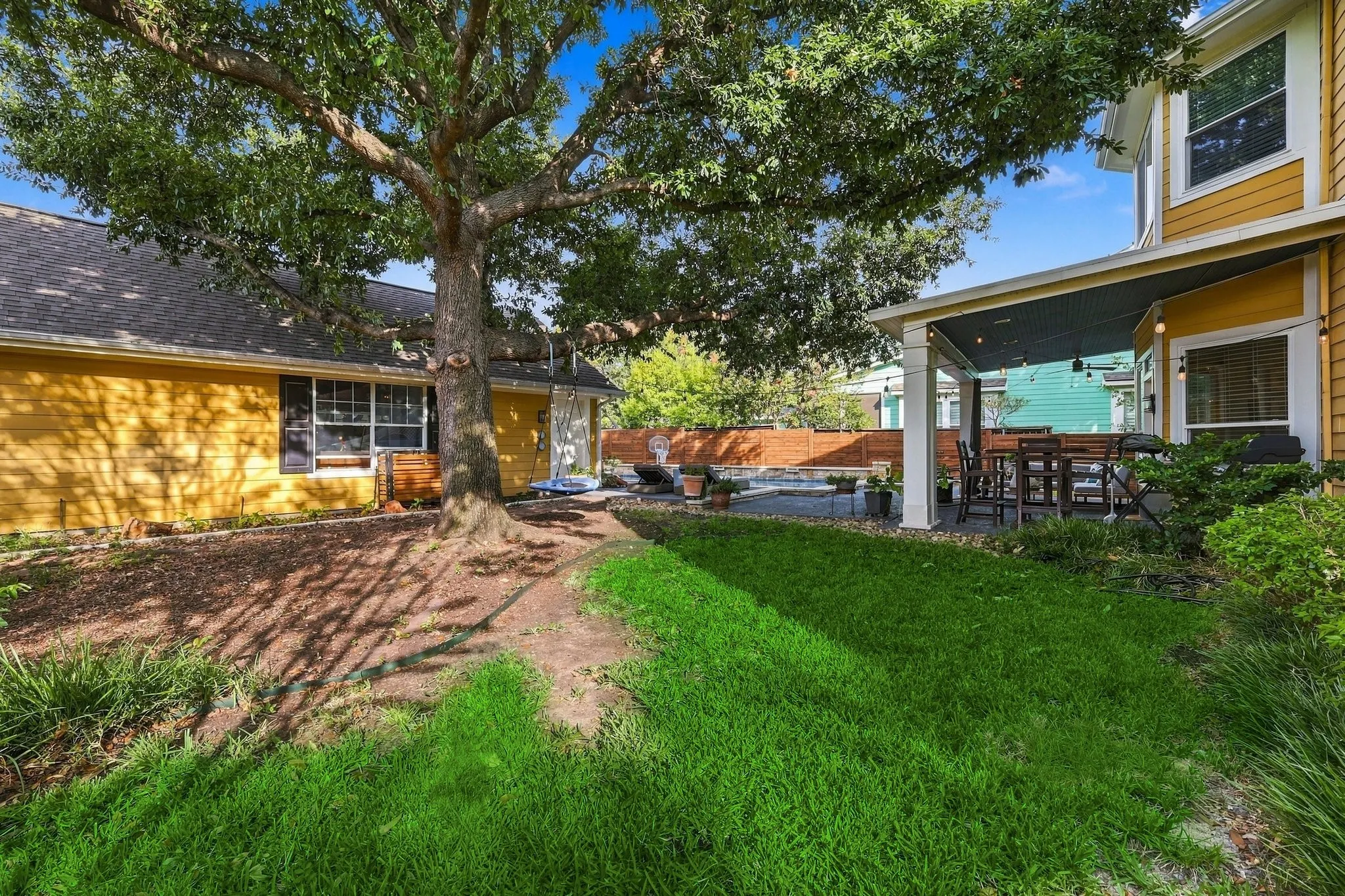 Single Family Residence For Sale in Tarrant County , 6025 Winter Park Drive, North Richland Hills, Texas 76180, 4 Bedroom, 3 Bathroom, 3 Garage spaces, 2,739 Sqft, built in 2002, mls#21400551, Real Estate Agent in North Richland Hills, Homes For Sale in Tarrant county, Homes For Sale in North Richland Hills, Realtor in North Richland Hills Texas, Real Estate Brokerage Independent Realty Texas, Luminita Cordes Realtor