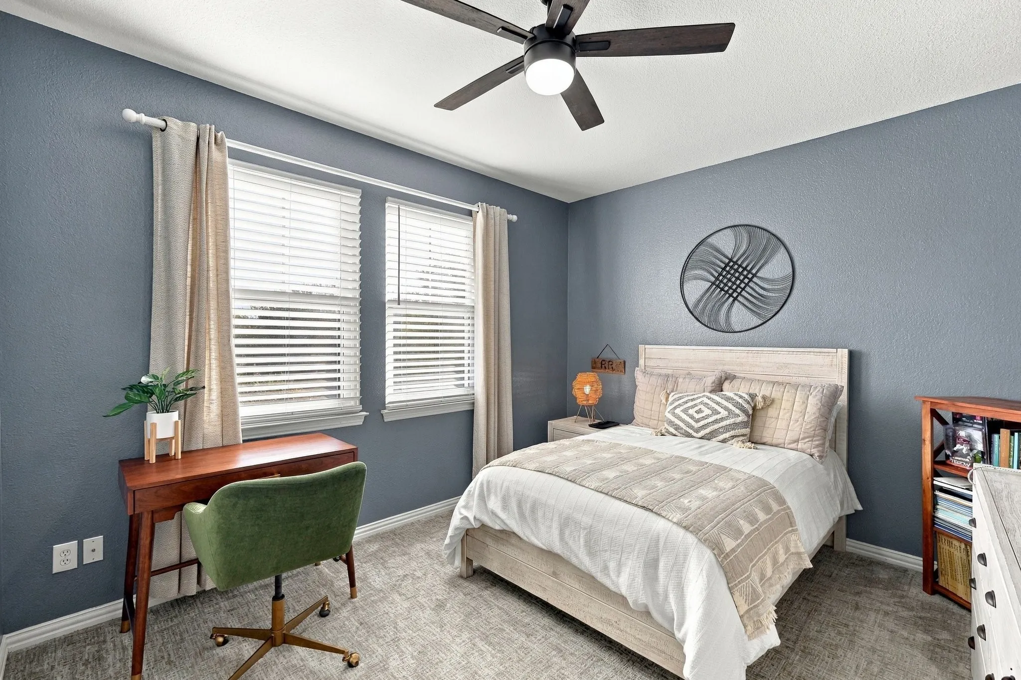 Single Family Residence For Sale in Tarrant County , 6025 Winter Park Drive, North Richland Hills, Texas 76180, 4 Bedroom, 3 Bathroom, 3 Garage spaces, 2,739 Sqft, built in 2002, mls#21400551, Real Estate Agent in North Richland Hills, Homes For Sale in Tarrant county, Homes For Sale in North Richland Hills, Realtor in North Richland Hills Texas, Real Estate Brokerage Independent Realty Texas, Luminita Cordes Realtor