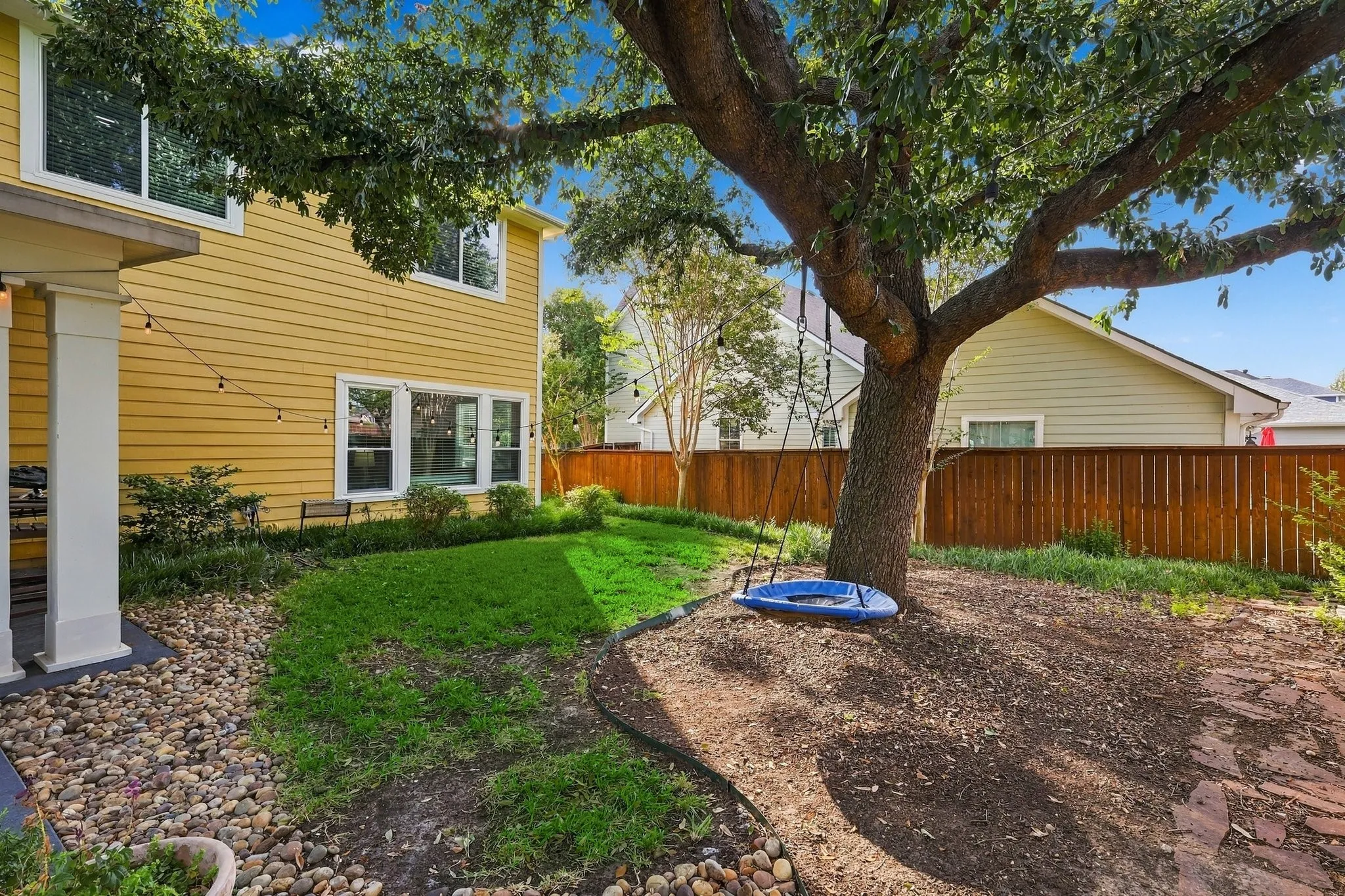 Single Family Residence For Sale in Tarrant County , 6025 Winter Park Drive, North Richland Hills, Texas 76180, 4 Bedroom, 3 Bathroom, 3 Garage spaces, 2,739 Sqft, built in 2002, mls#21400551, Real Estate Agent in North Richland Hills, Homes For Sale in Tarrant county, Homes For Sale in North Richland Hills, Realtor in North Richland Hills Texas, Real Estate Brokerage Independent Realty Texas, Luminita Cordes Realtor