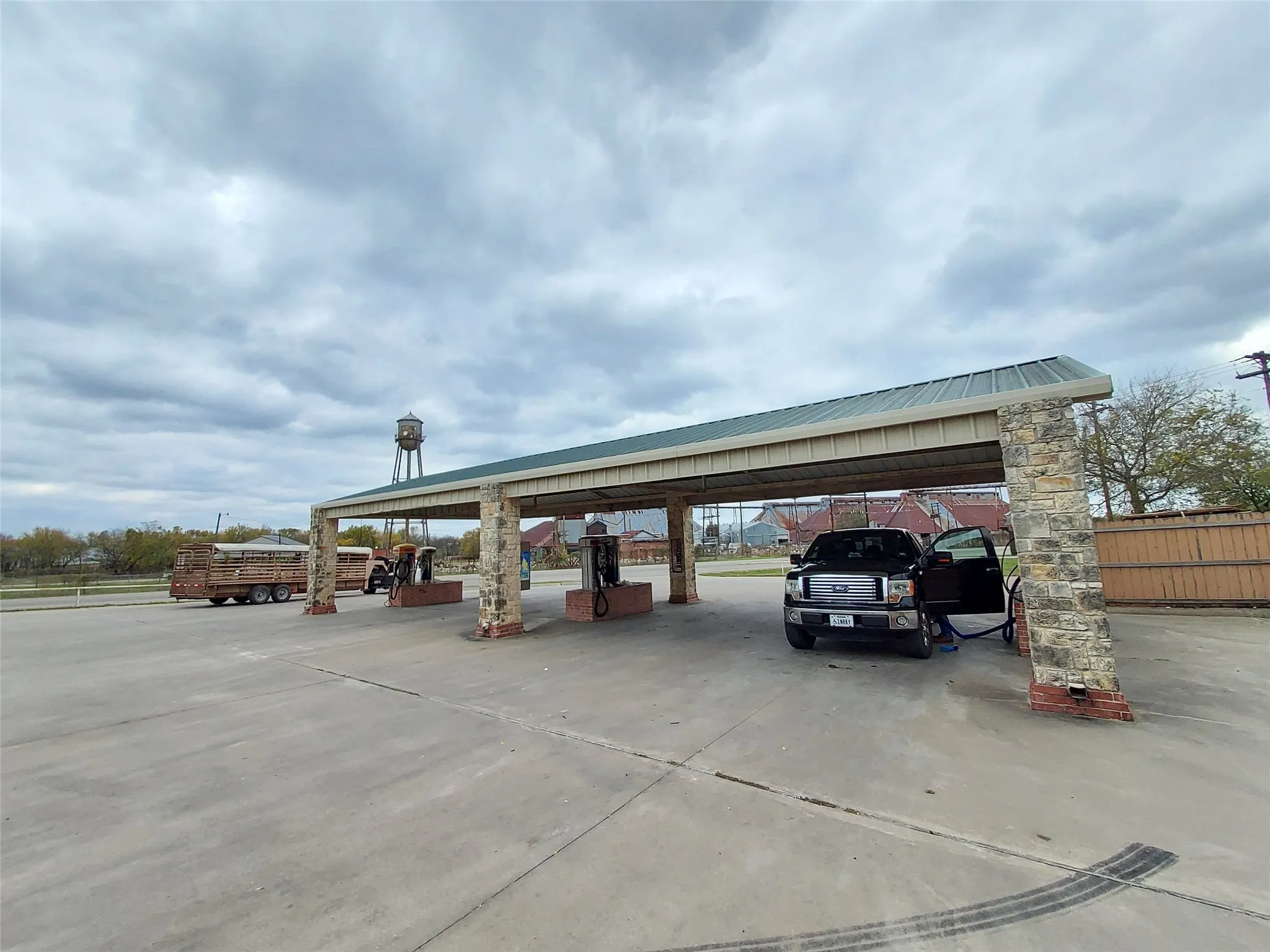 Business For Sale in Hunt County , 320 N Santa Fe Street, Wolfe City, Texas 75496, 0, 0, Garage spaces, 0 Sqft, built in 2005, mls#21400774, Real Estate Agent in Wolfe City, Homes For Sale in Hunt county, Homes For Sale in Wolfe City, Realtor in Wolfe City Texas, Real Estate Brokerage Independent Realty Texas, Luminita Cordes Realtor