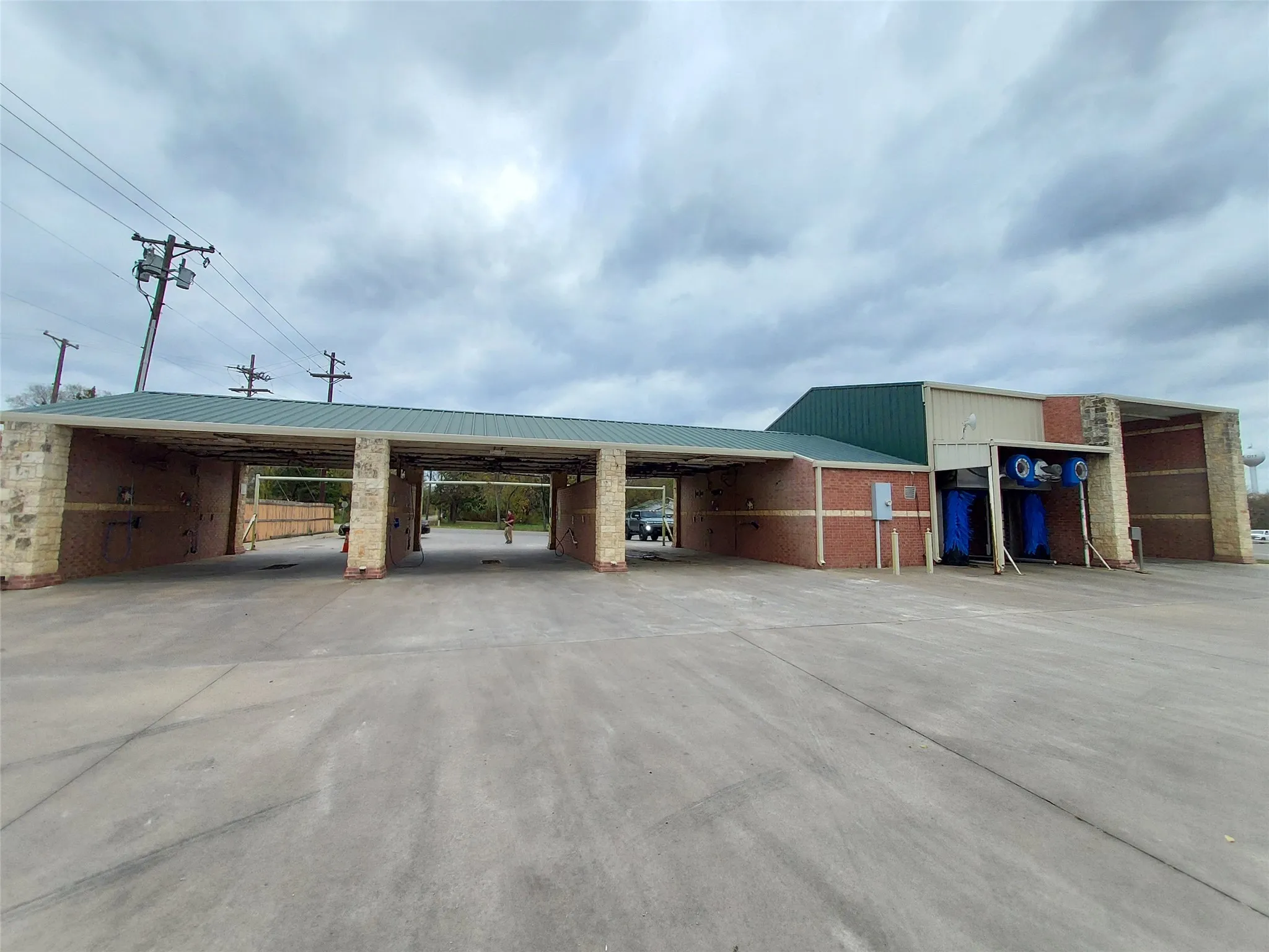 Business For Sale in Hunt County , 320 N Santa Fe Street, Wolfe City, Texas 75496, 0, 0, Garage spaces, 0 Sqft, built in 2005, mls#21400774, Real Estate Agent in Wolfe City, Homes For Sale in Hunt county, Homes For Sale in Wolfe City, Realtor in Wolfe City Texas, Real Estate Brokerage Independent Realty Texas, Luminita Cordes Realtor