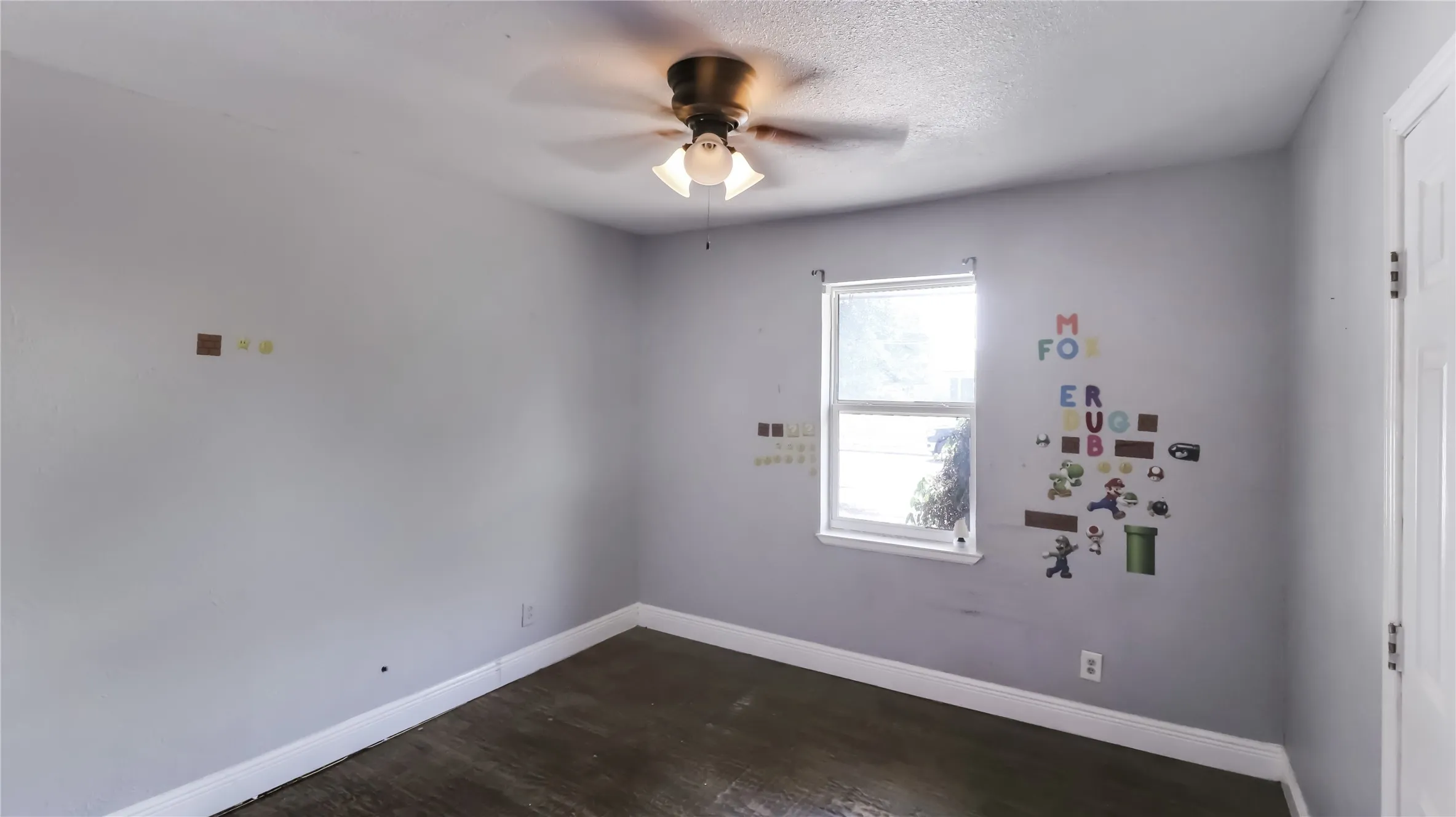 Single Family Residence For Sale in Dallas County , 2201 Linwood Lane, Irving, Texas 75061, 3 Bedroom, 2 Bathroom, Garage spaces, 1,350 Sqft, built in 1964, mls#21400777, Real Estate Agent in Irving, Homes For Sale in Dallas county, Homes For Sale in Irving, Realtor in Irving Texas, Real Estate Brokerage Independent Realty Texas, Luminita Cordes Realtor