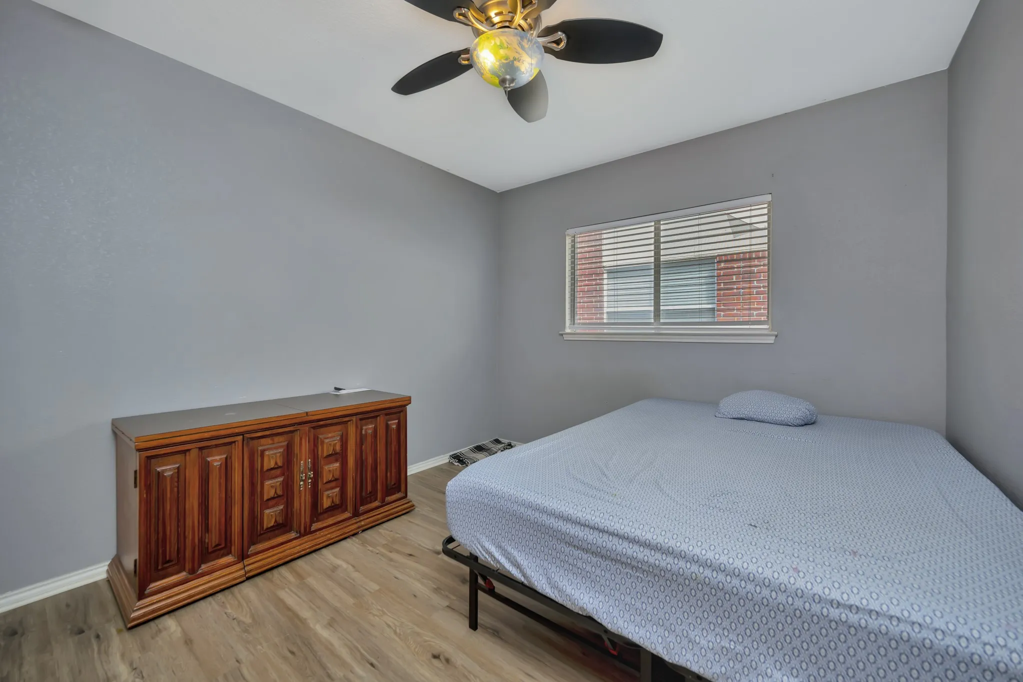 Single Family Residence For Sale in Tarrant County , 10860 Braemoor Drive, Fort Worth, Texas 76052, 3 Bedroom, 2 Bathroom, 2 Garage spaces, 1,656 Sqft, built in 2005, mls#21377858, Real Estate Agent in Fort Worth, Homes For Sale in Tarrant county, Homes For Sale in Fort Worth, Realtor in Fort Worth Texas, Real Estate Brokerage Independent Realty Texas, Luminita Cordes Realtor