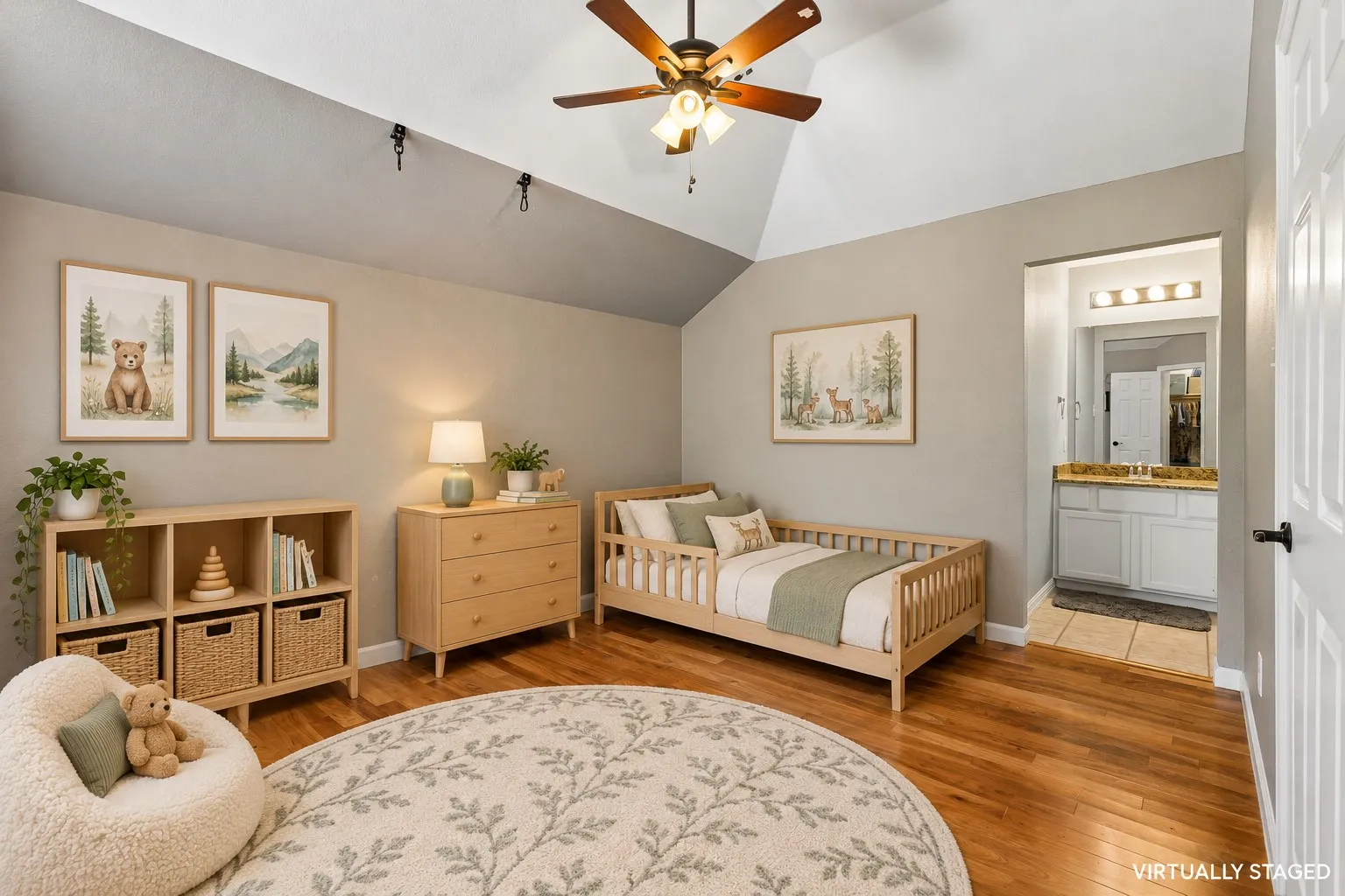 Single Family Residence For Sale in Denton County , 35 Creekside Drive, Trophy Club, Texas 76262, 4 Bedroom, 4 Bathroom, 2 Garage spaces, 3,608 Sqft, built in 1999, mls#21399821, Real Estate Agent in Trophy Club, Homes For Sale in Denton county, Homes For Sale in Trophy Club, Realtor in Trophy Club Texas, Real Estate Brokerage Independent Realty Texas, Luminita Cordes Realtor