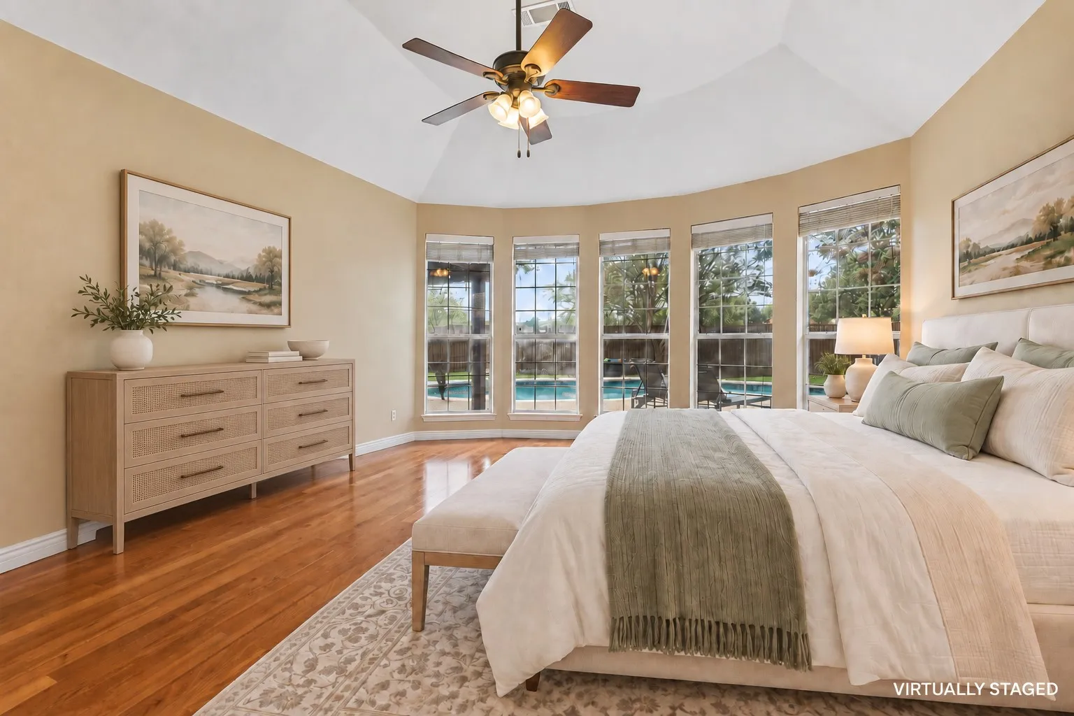 Single Family Residence For Sale in Denton County , 35 Creekside Drive, Trophy Club, Texas 76262, 4 Bedroom, 4 Bathroom, 2 Garage spaces, 3,608 Sqft, built in 1999, mls#21399821, Real Estate Agent in Trophy Club, Homes For Sale in Denton county, Homes For Sale in Trophy Club, Realtor in Trophy Club Texas, Real Estate Brokerage Independent Realty Texas, Luminita Cordes Realtor