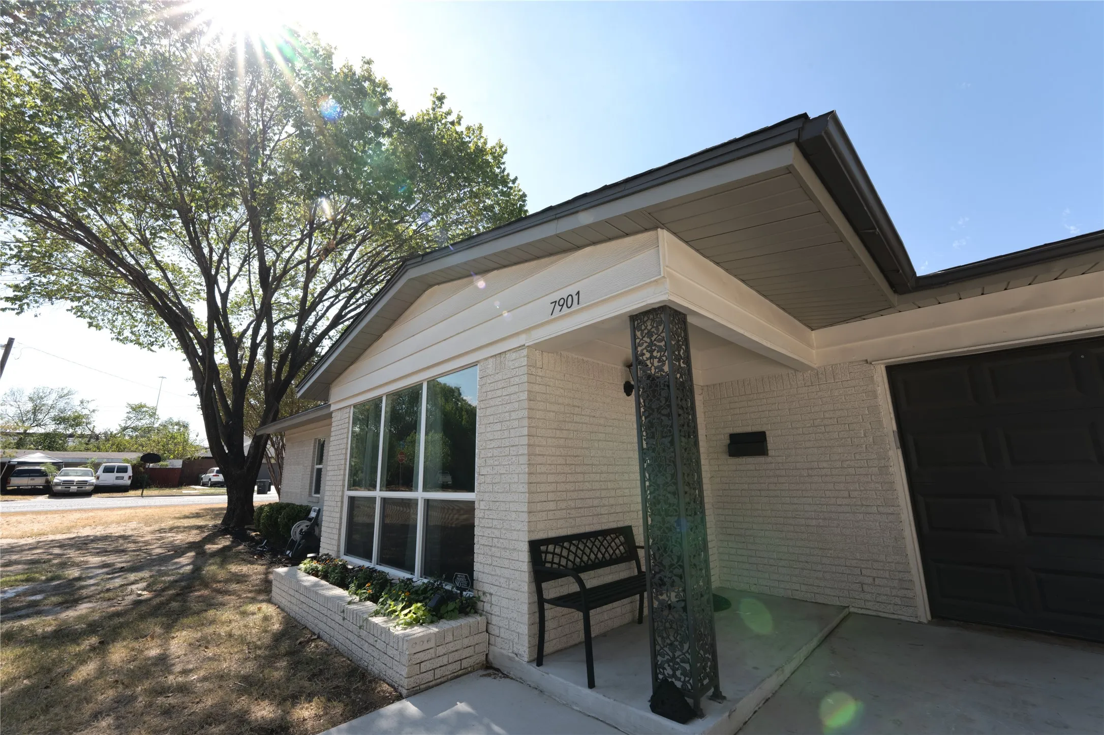 Single Family Residence For Sale in Tarrant County , 7901 Laura Street, North Richland Hills, Texas 76180, 3 Bedroom, 2 Bathroom, 1 Garage spaces, 1,536 Sqft, built in 1955, mls#21399703, Real Estate Agent in North Richland Hills, Homes For Sale in Tarrant county, Homes For Sale in North Richland Hills, Realtor in North Richland Hills Texas, Real Estate Brokerage Independent Realty Texas, Luminita Cordes Realtor