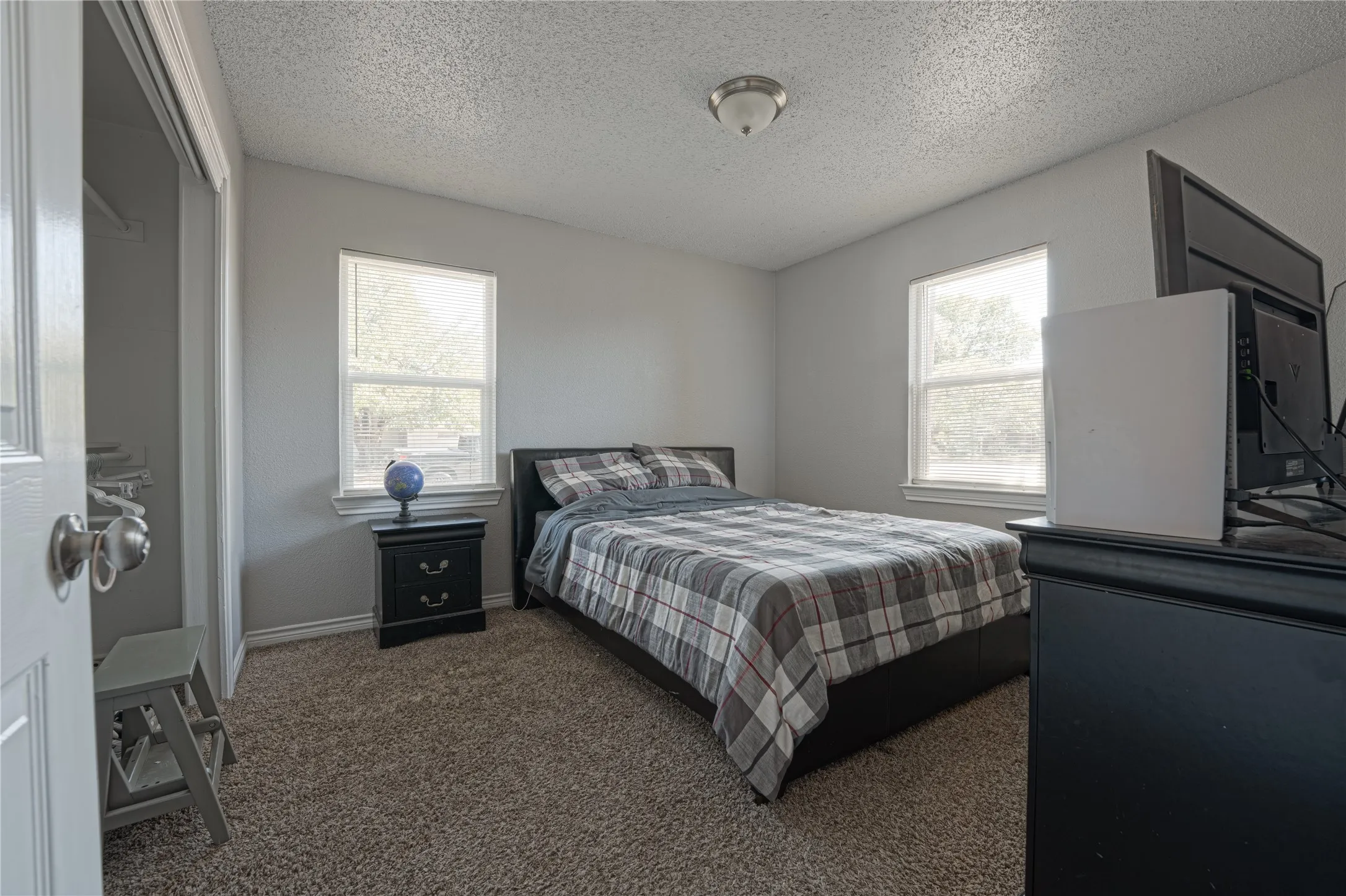 Single Family Residence For Sale in Tarrant County , 7901 Laura Street, North Richland Hills, Texas 76180, 3 Bedroom, 2 Bathroom, 1 Garage spaces, 1,536 Sqft, built in 1955, mls#21399703, Real Estate Agent in North Richland Hills, Homes For Sale in Tarrant county, Homes For Sale in North Richland Hills, Realtor in North Richland Hills Texas, Real Estate Brokerage Independent Realty Texas, Luminita Cordes Realtor