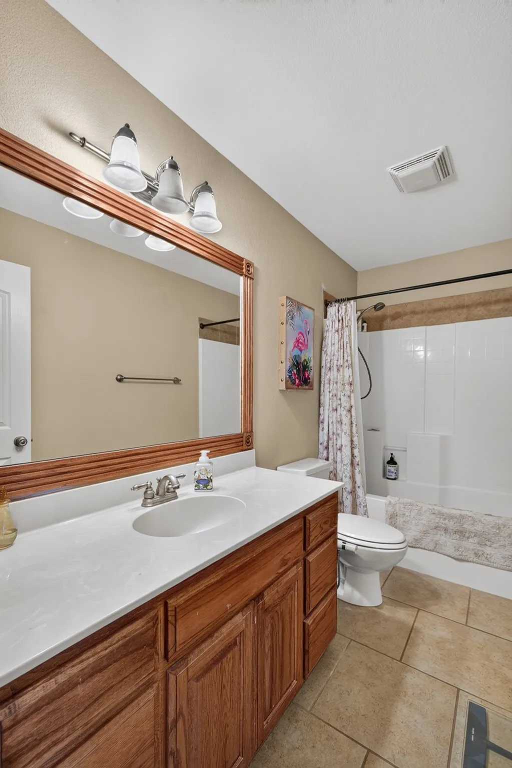 Single Family Residence For Sale in Taylor County , 7033 Waterway Lane, Abilene, Texas 79606, 3 Bedroom, 2 Bathroom, 2 Garage spaces, 1,919 Sqft, built in 2006, mls#21400069, Real Estate Agent in Abilene, Homes For Sale in Taylor county, Homes For Sale in Abilene, Realtor in Abilene Texas, Real Estate Brokerage Independent Realty Texas, Luminita Cordes Realtor