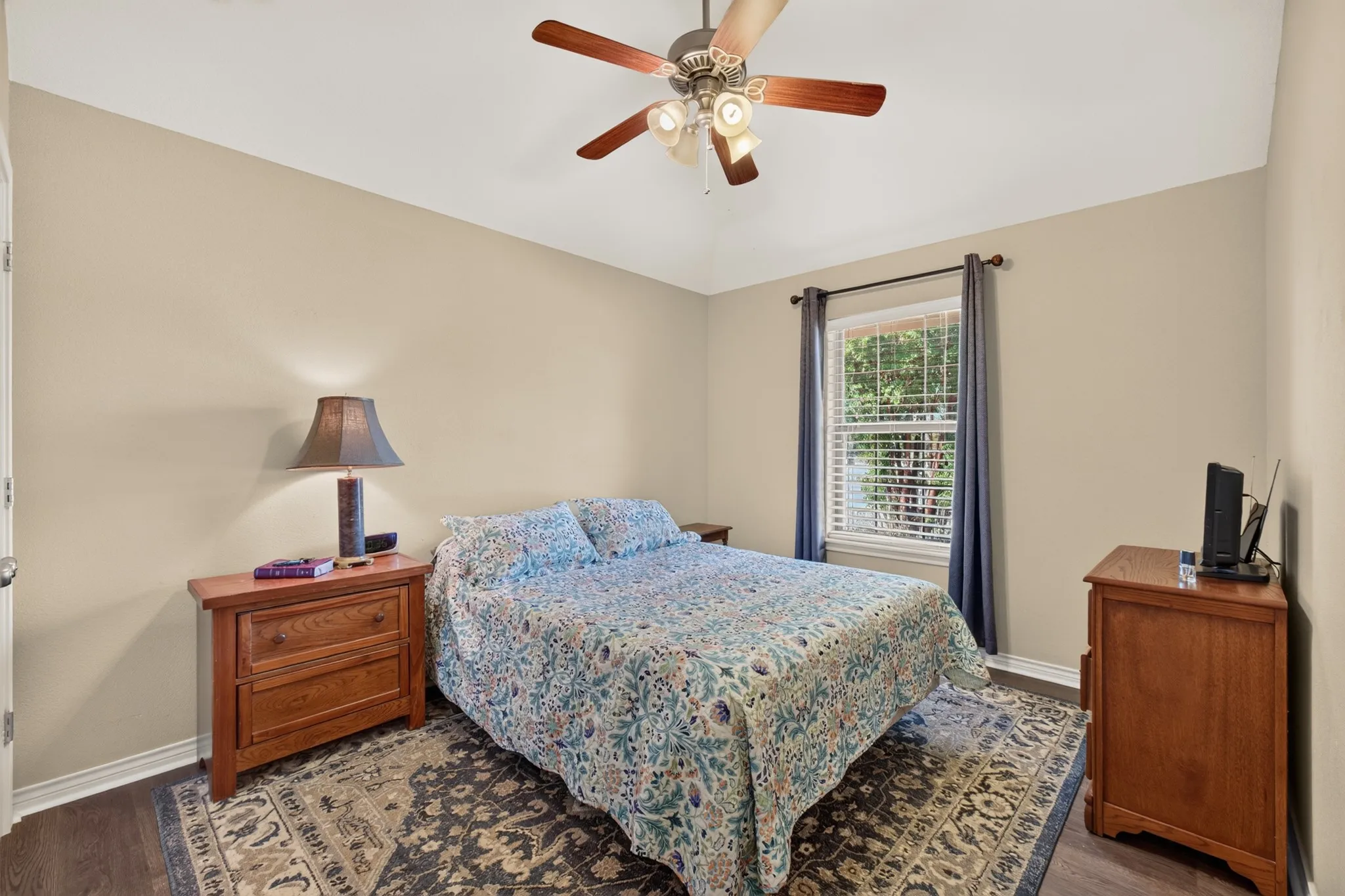 Single Family Residence For Sale in Taylor County , 7033 Waterway Lane, Abilene, Texas 79606, 3 Bedroom, 2 Bathroom, 2 Garage spaces, 1,919 Sqft, built in 2006, mls#21400069, Real Estate Agent in Abilene, Homes For Sale in Taylor county, Homes For Sale in Abilene, Realtor in Abilene Texas, Real Estate Brokerage Independent Realty Texas, Luminita Cordes Realtor