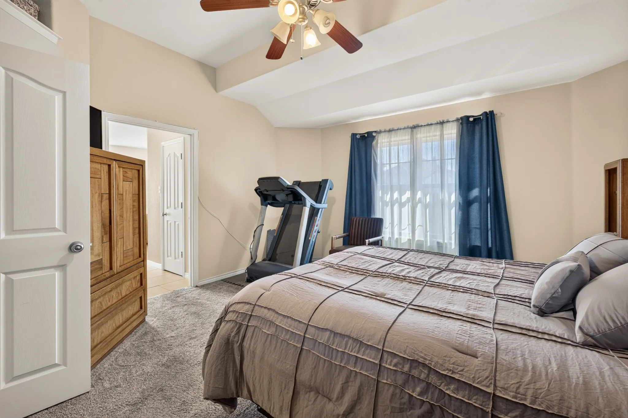 Single Family Residence For Sale in Taylor County , 7033 Waterway Lane, Abilene, Texas 79606, 3 Bedroom, 2 Bathroom, 2 Garage spaces, 1,919 Sqft, built in 2006, mls#21400069, Real Estate Agent in Abilene, Homes For Sale in Taylor county, Homes For Sale in Abilene, Realtor in Abilene Texas, Real Estate Brokerage Independent Realty Texas, Luminita Cordes Realtor
