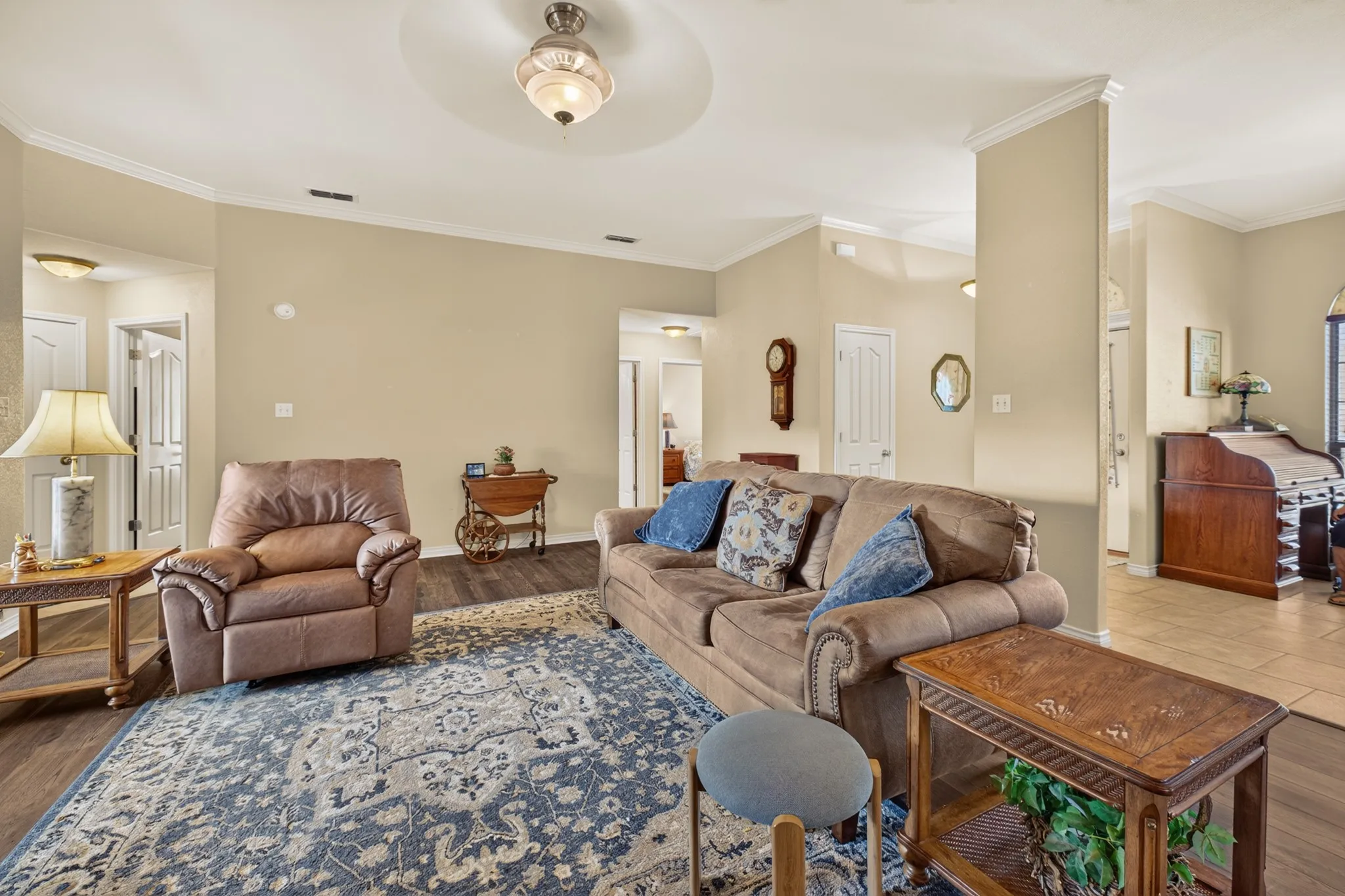 Single Family Residence For Sale in Taylor County , 7033 Waterway Lane, Abilene, Texas 79606, 3 Bedroom, 2 Bathroom, 2 Garage spaces, 1,919 Sqft, built in 2006, mls#21400069, Real Estate Agent in Abilene, Homes For Sale in Taylor county, Homes For Sale in Abilene, Realtor in Abilene Texas, Real Estate Brokerage Independent Realty Texas, Luminita Cordes Realtor