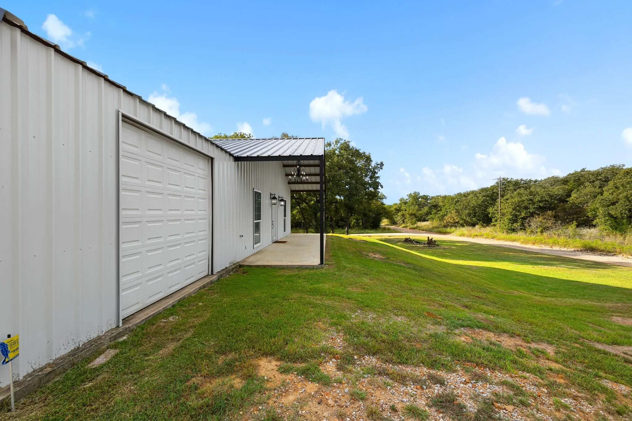 Single Family Residence For Sale in Montague County , 335 Ponderosa Street, Bowie, Texas 76230, 2 Bedroom, 2 Bathroom, 1 Garage spaces, 1,760 Sqft, built in 2022, mls#21367717, Real Estate Agent in Bowie, Homes For Sale in Montague county, Homes For Sale in Bowie, Realtor in Bowie Texas, Real Estate Brokerage Independent Realty Texas, Luminita Cordes Realtor