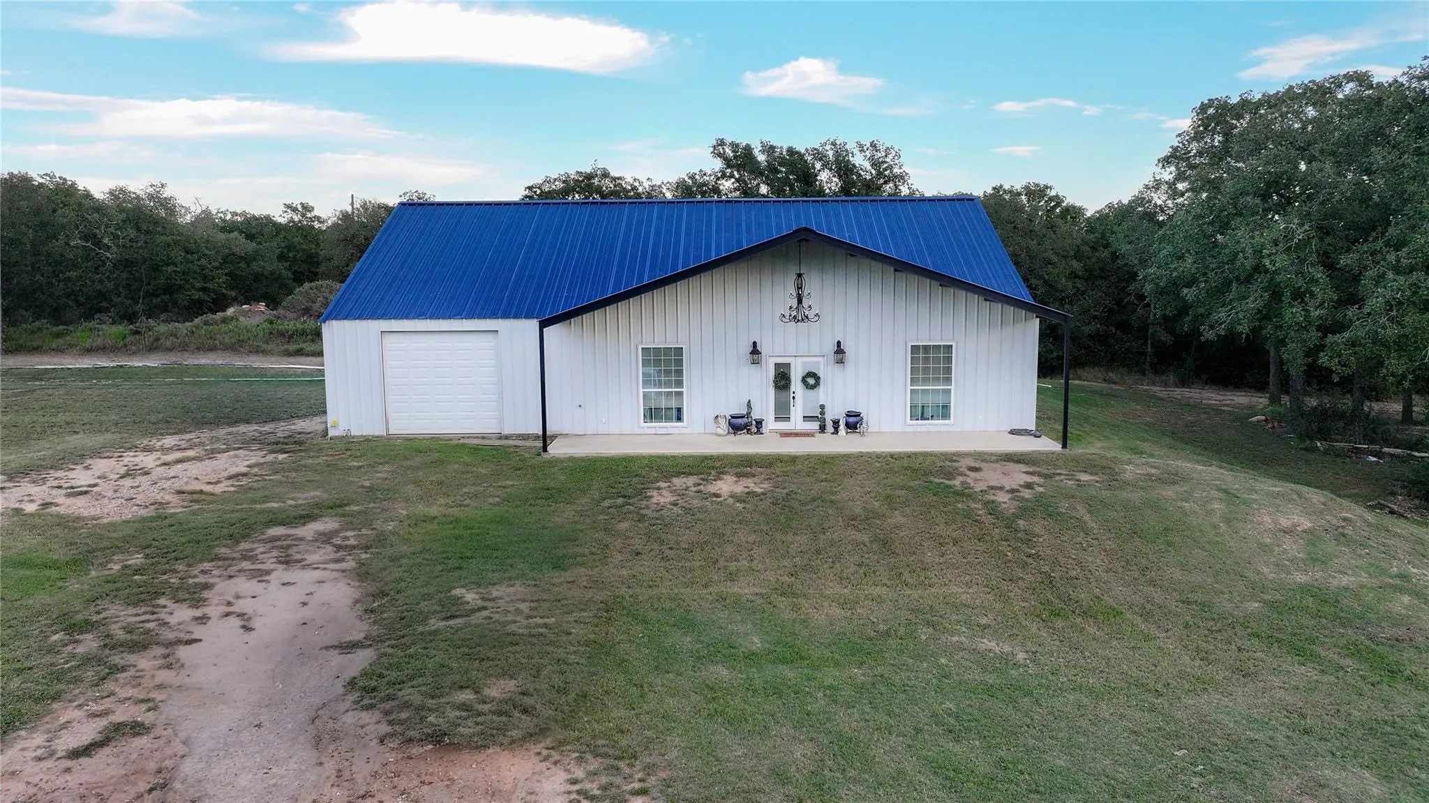Single Family Residence For Sale in Montague County , 335 Ponderosa Street, Bowie, Texas 76230, 2 Bedroom, 2 Bathroom, 1 Garage spaces, 1,760 Sqft, built in 2022, mls#21367717, Real Estate Agent in Bowie, Homes For Sale in Montague county, Homes For Sale in Bowie, Realtor in Bowie Texas, Real Estate Brokerage Independent Realty Texas, Luminita Cordes Realtor