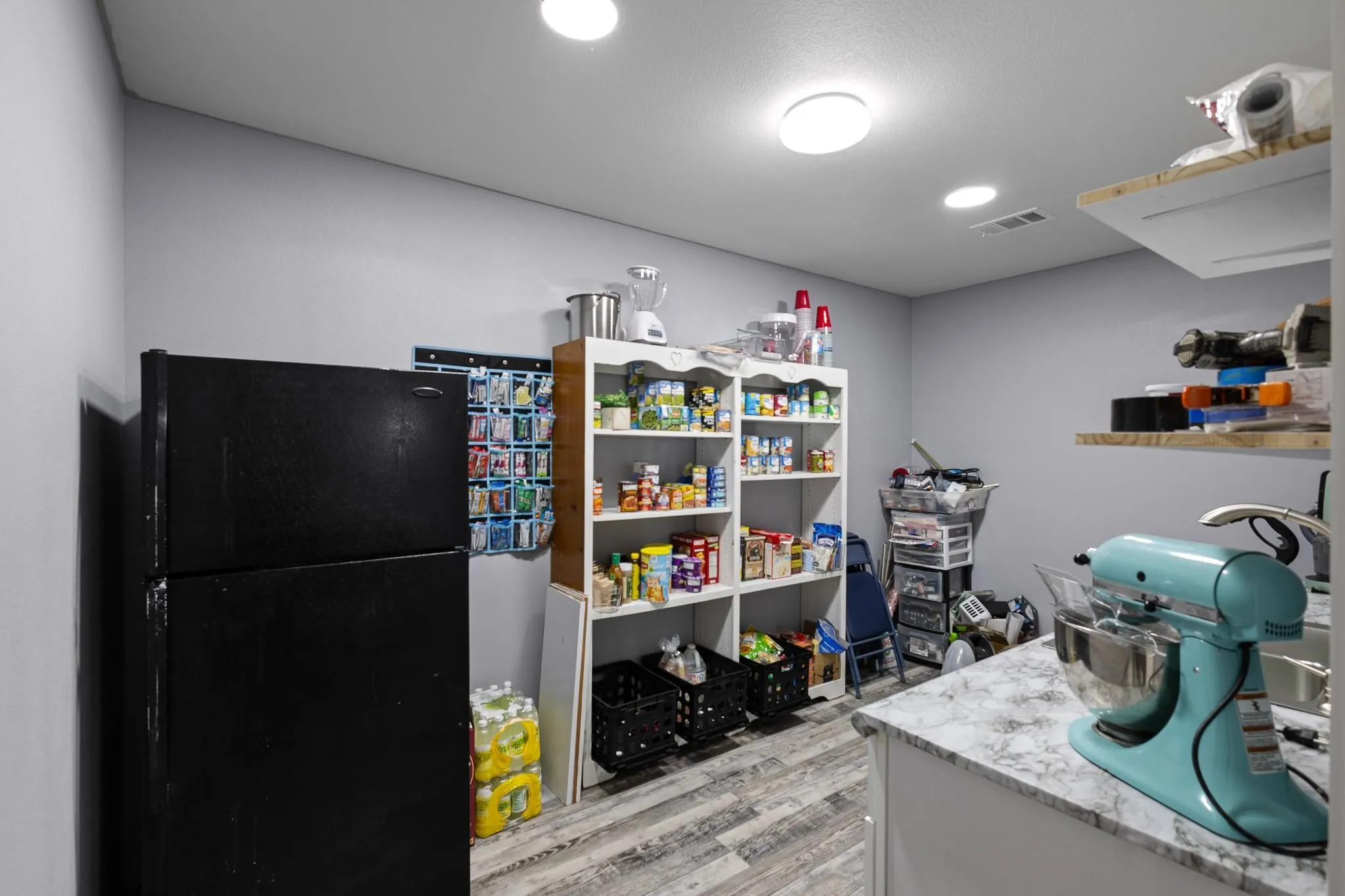 Butler's Pantry with Sink