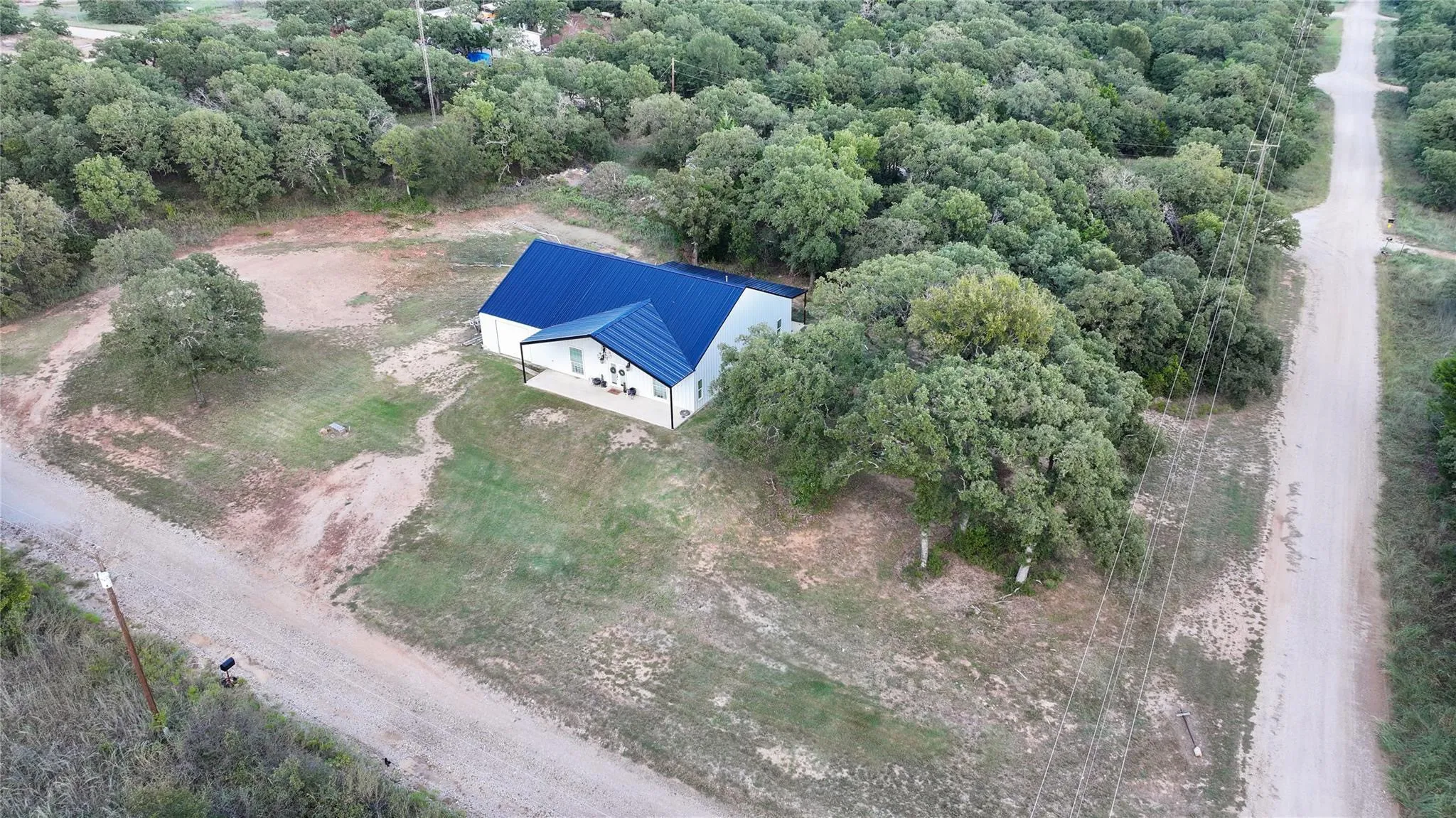 Single Family Residence For Sale in Montague County , 335 Ponderosa Street, Bowie, Texas 76230, 2 Bedroom, 2 Bathroom, 1 Garage spaces, 1,760 Sqft, built in 2022, mls#21367717, Real Estate Agent in Bowie, Homes For Sale in Montague county, Homes For Sale in Bowie, Realtor in Bowie Texas, Real Estate Brokerage Independent Realty Texas, Luminita Cordes Realtor