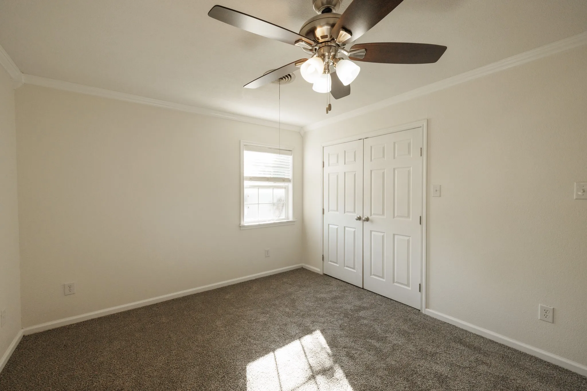 Single Family Residence For Sale in Taylor County , 3181 Columbia Drive, Abilene, Texas 79605, 3 Bedroom, 2 Bathroom, 1 Garage spaces, 1,400 Sqft, built in 1957, mls#21393070, Real Estate Agent in Abilene, Homes For Sale in Taylor county, Homes For Sale in Abilene, Realtor in Abilene Texas, Real Estate Brokerage Independent Realty Texas, Luminita Cordes Realtor