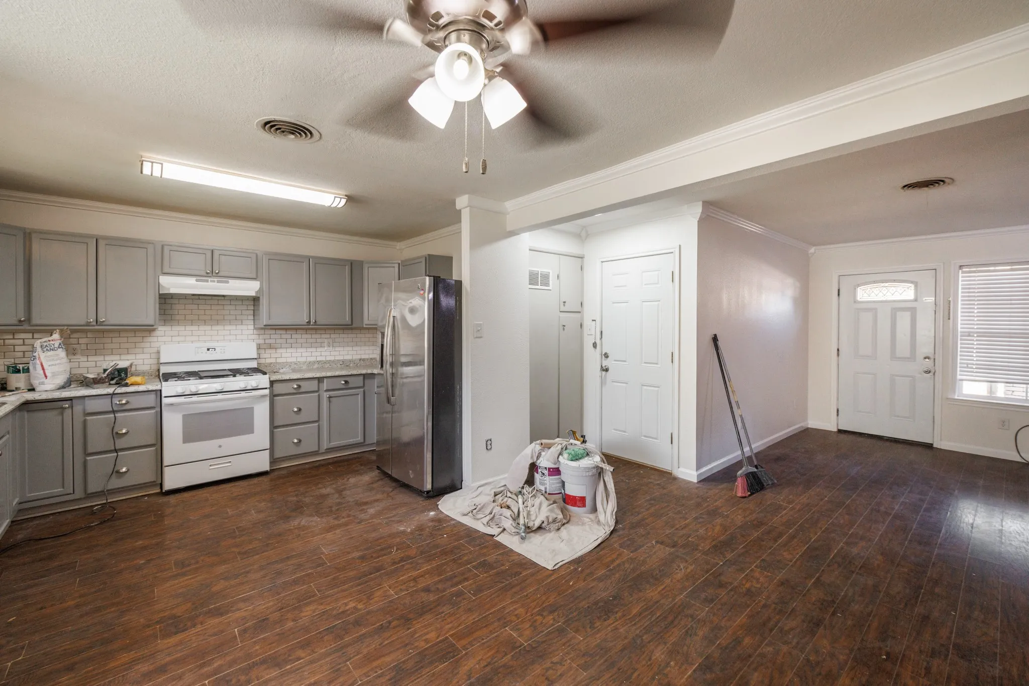 Single Family Residence For Sale in Taylor County , 3181 Columbia Drive, Abilene, Texas 79605, 3 Bedroom, 2 Bathroom, 1 Garage spaces, 1,400 Sqft, built in 1957, mls#21393070, Real Estate Agent in Abilene, Homes For Sale in Taylor county, Homes For Sale in Abilene, Realtor in Abilene Texas, Real Estate Brokerage Independent Realty Texas, Luminita Cordes Realtor