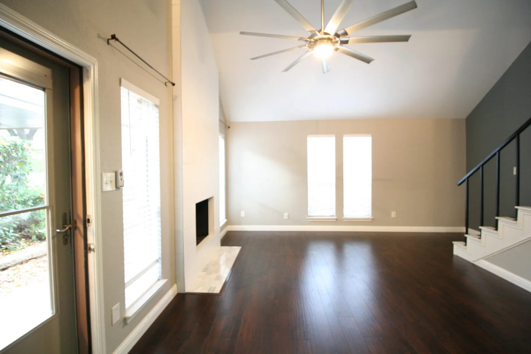 Duplex For Rent in Dallas County , 2064 Embassy Way, Carrollton, Texas 75006, 2 Bedroom, 2 Bathroom, Garage spaces, 1,344 Sqft, built in 1981, mls#21400589, Real Estate Agent in Carrollton, Homes For Rent in Dallas county, Homes For Rent in Carrollton, Realtor in Carrollton Texas, Real Estate Brokerage Independent Realty Texas, Luminita Cordes Realtor