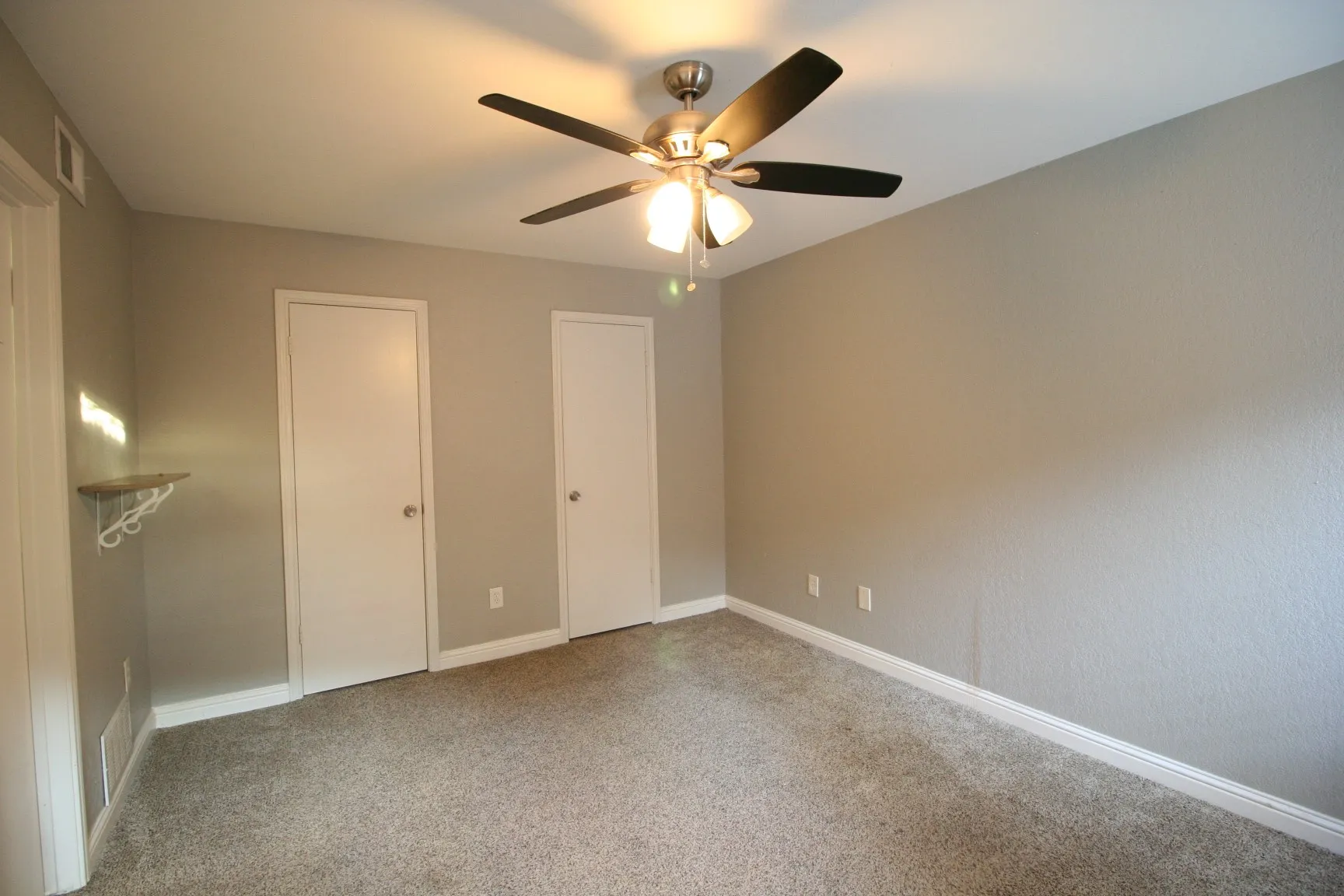 2nd Floor bedroom