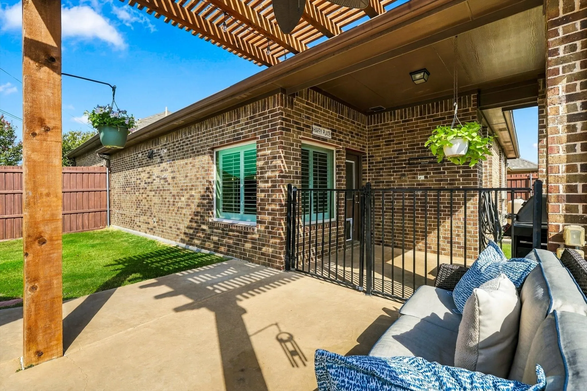 Single Family Residence For Sale in Denton County , 2027 San Marino Lane, Lewisville, Texas 75077, 3 Bedroom, 2 Bathroom, 2 Garage spaces, 2,040 Sqft, built in 2016, mls#21394099, Real Estate Agent in Lewisville, Homes For Sale in Denton county, Homes For Sale in Lewisville, Realtor in Lewisville Texas, Real Estate Brokerage Independent Realty Texas, Luminita Cordes Realtor