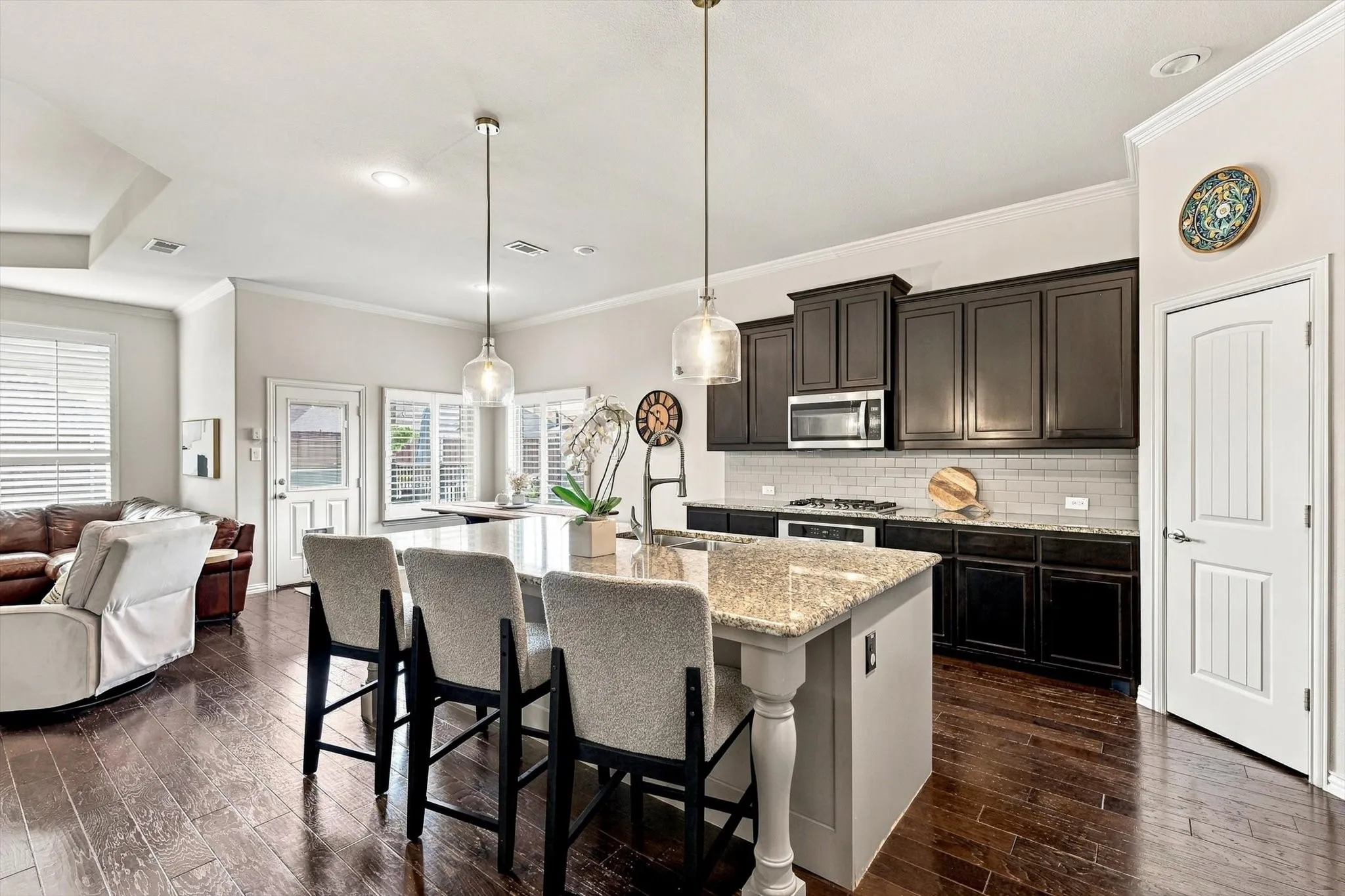 Single Family Residence For Sale in Denton County , 2027 San Marino Lane, Lewisville, Texas 75077, 3 Bedroom, 2 Bathroom, 2 Garage spaces, 2,040 Sqft, built in 2016, mls#21394099, Real Estate Agent in Lewisville, Homes For Sale in Denton county, Homes For Sale in Lewisville, Realtor in Lewisville Texas, Real Estate Brokerage Independent Realty Texas, Luminita Cordes Realtor