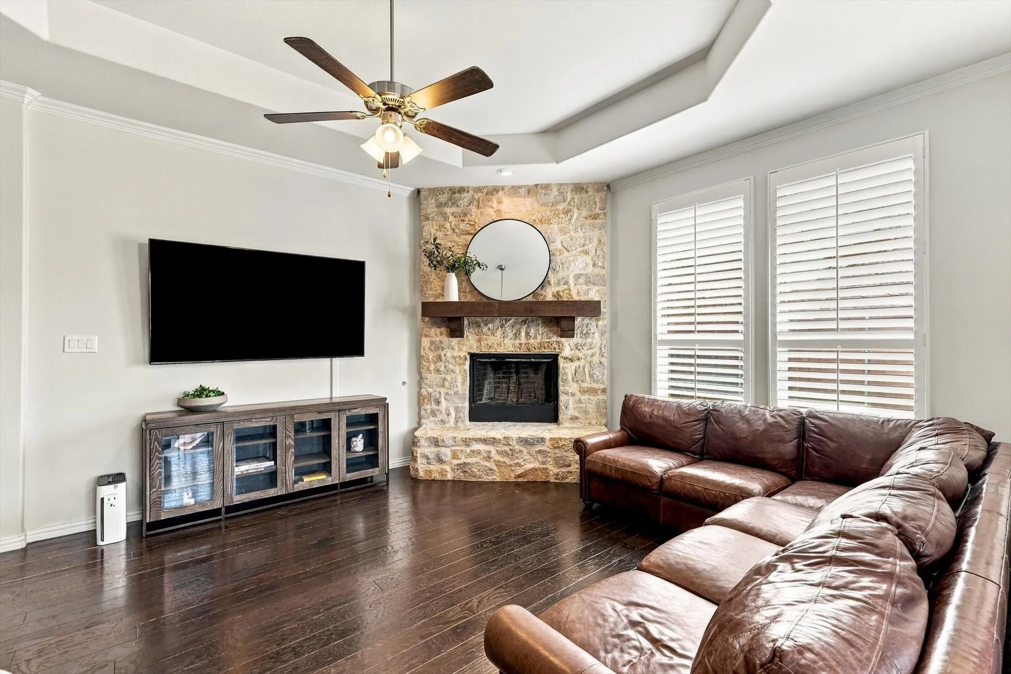 Single Family Residence For Sale in Denton County , 2027 San Marino Lane, Lewisville, Texas 75077, 3 Bedroom, 2 Bathroom, 2 Garage spaces, 2,040 Sqft, built in 2016, mls#21394099, Real Estate Agent in Lewisville, Homes For Sale in Denton county, Homes For Sale in Lewisville, Realtor in Lewisville Texas, Real Estate Brokerage Independent Realty Texas, Luminita Cordes Realtor