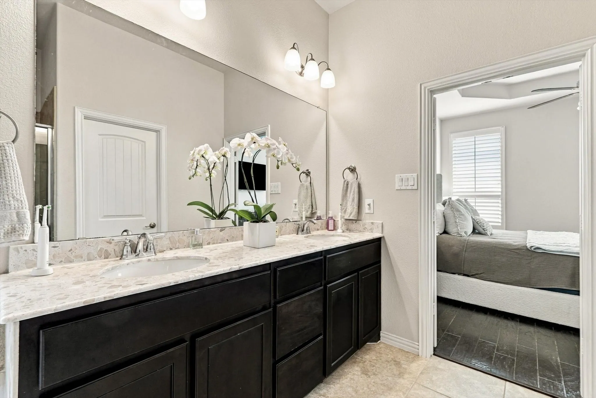 Single Family Residence For Sale in Denton County , 2027 San Marino Lane, Lewisville, Texas 75077, 3 Bedroom, 2 Bathroom, 2 Garage spaces, 2,040 Sqft, built in 2016, mls#21394099, Real Estate Agent in Lewisville, Homes For Sale in Denton county, Homes For Sale in Lewisville, Realtor in Lewisville Texas, Real Estate Brokerage Independent Realty Texas, Luminita Cordes Realtor