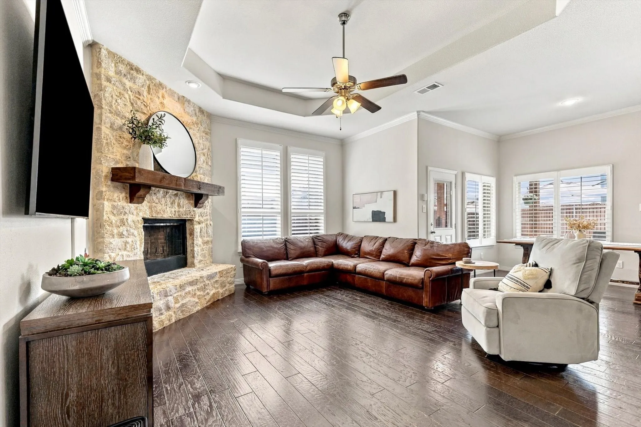 Single Family Residence For Sale in Denton County , 2027 San Marino Lane, Lewisville, Texas 75077, 3 Bedroom, 2 Bathroom, 2 Garage spaces, 2,040 Sqft, built in 2016, mls#21394099, Real Estate Agent in Lewisville, Homes For Sale in Denton county, Homes For Sale in Lewisville, Realtor in Lewisville Texas, Real Estate Brokerage Independent Realty Texas, Luminita Cordes Realtor