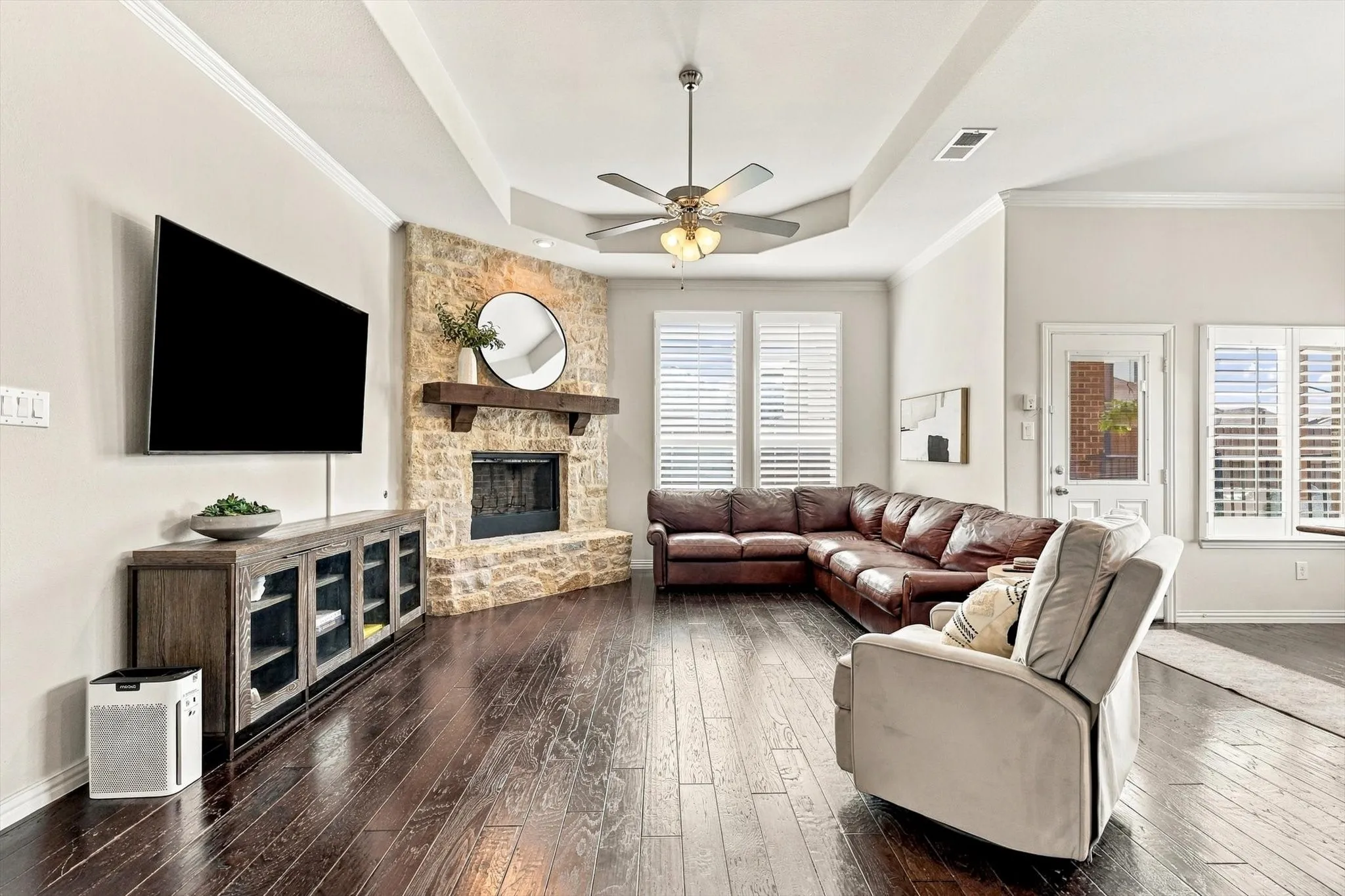Single Family Residence For Sale in Denton County , 2027 San Marino Lane, Lewisville, Texas 75077, 3 Bedroom, 2 Bathroom, 2 Garage spaces, 2,040 Sqft, built in 2016, mls#21394099, Real Estate Agent in Lewisville, Homes For Sale in Denton county, Homes For Sale in Lewisville, Realtor in Lewisville Texas, Real Estate Brokerage Independent Realty Texas, Luminita Cordes Realtor