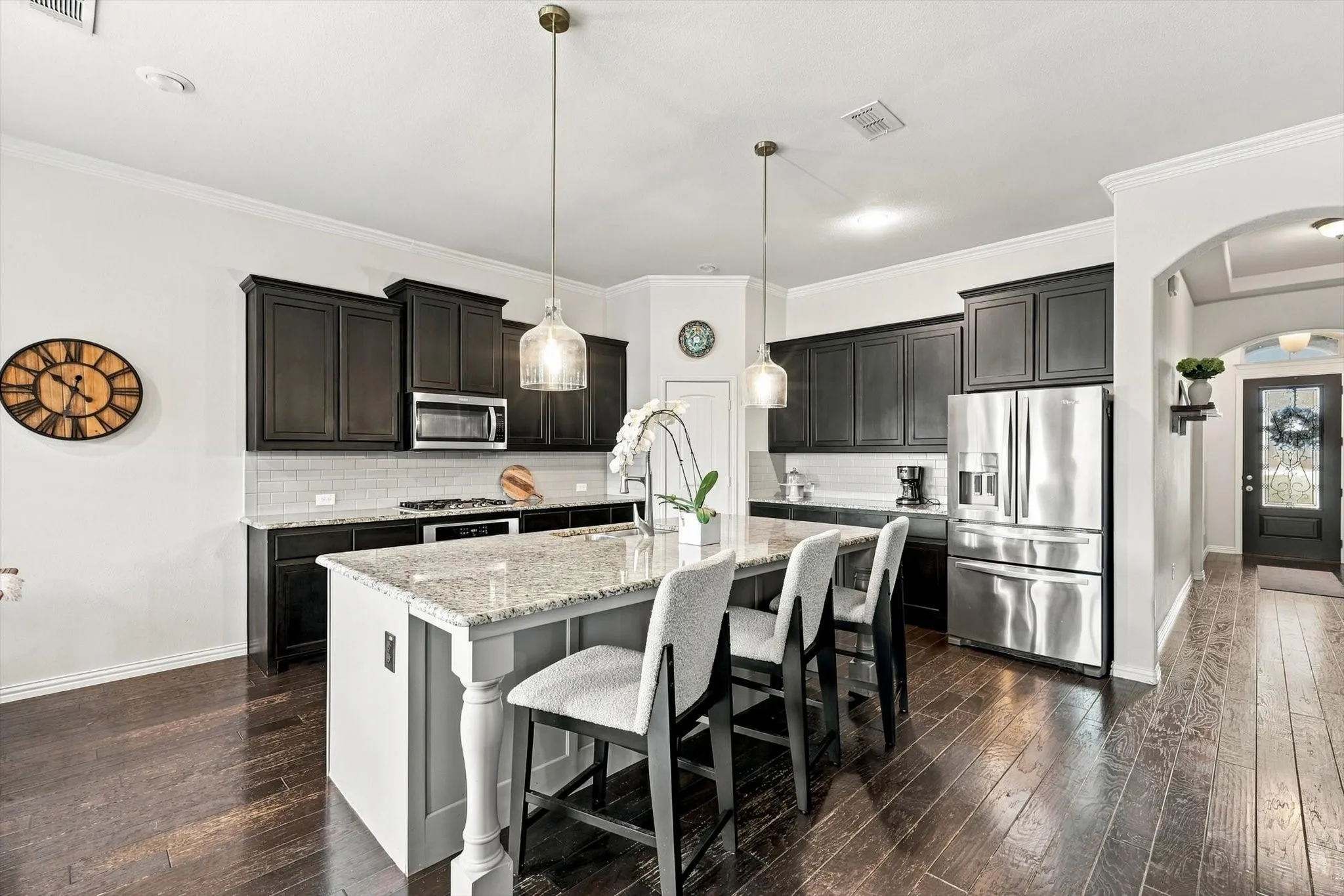 Single Family Residence For Sale in Denton County , 2027 San Marino Lane, Lewisville, Texas 75077, 3 Bedroom, 2 Bathroom, 2 Garage spaces, 2,040 Sqft, built in 2016, mls#21394099, Real Estate Agent in Lewisville, Homes For Sale in Denton county, Homes For Sale in Lewisville, Realtor in Lewisville Texas, Real Estate Brokerage Independent Realty Texas, Luminita Cordes Realtor