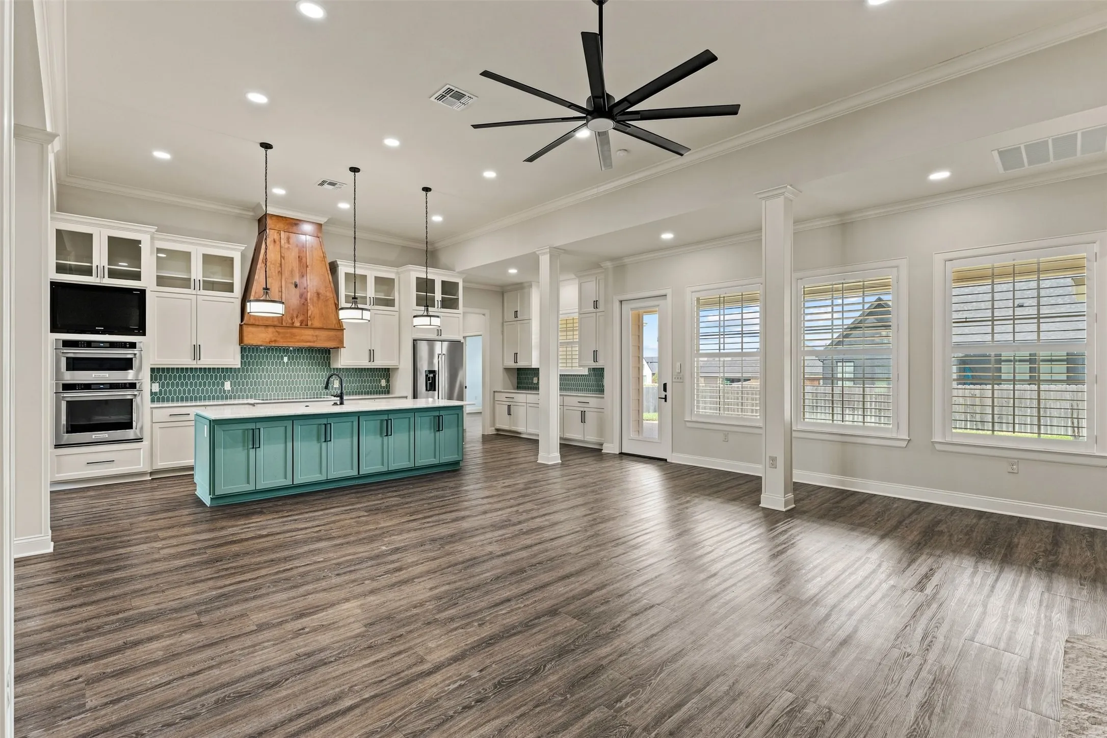 Single Family Residence For Sale in Mc Lennan County , 11003 Denali Drive, Woodway, Texas 76712, 4 Bedroom, 3 Bathroom, 3 Garage spaces, 3,081 Sqft, built in 2023, mls#21400442, Real Estate Agent in Woodway, Homes For Sale in Mc Lennan county, Homes For Sale in Woodway, Realtor in Woodway Texas, Real Estate Brokerage Independent Realty Texas, Luminita Cordes Realtor