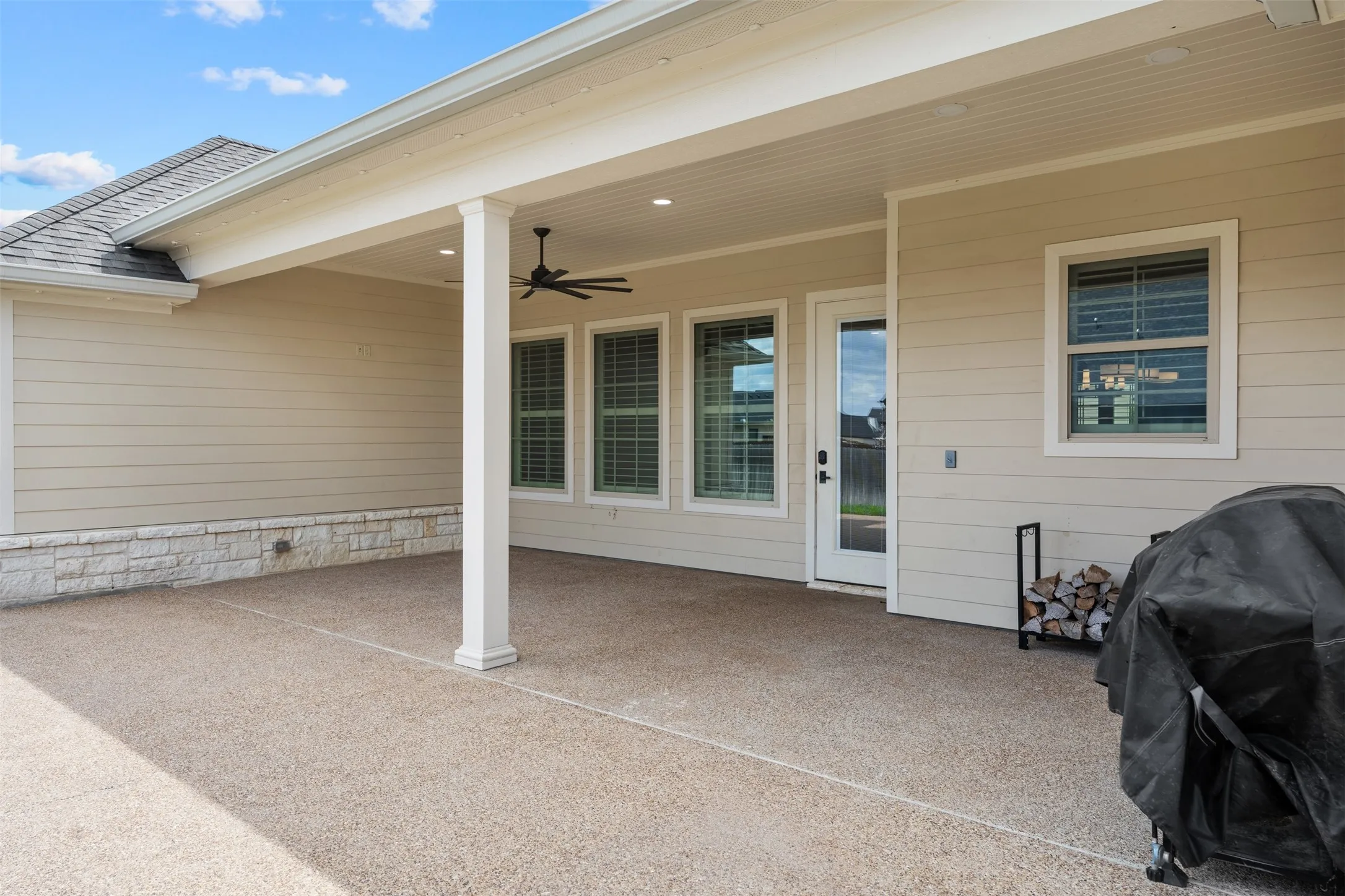 Single Family Residence For Sale in Mc Lennan County , 11003 Denali Drive, Woodway, Texas 76712, 4 Bedroom, 3 Bathroom, 3 Garage spaces, 3,081 Sqft, built in 2023, mls#21400442, Real Estate Agent in Woodway, Homes For Sale in Mc Lennan county, Homes For Sale in Woodway, Realtor in Woodway Texas, Real Estate Brokerage Independent Realty Texas, Luminita Cordes Realtor