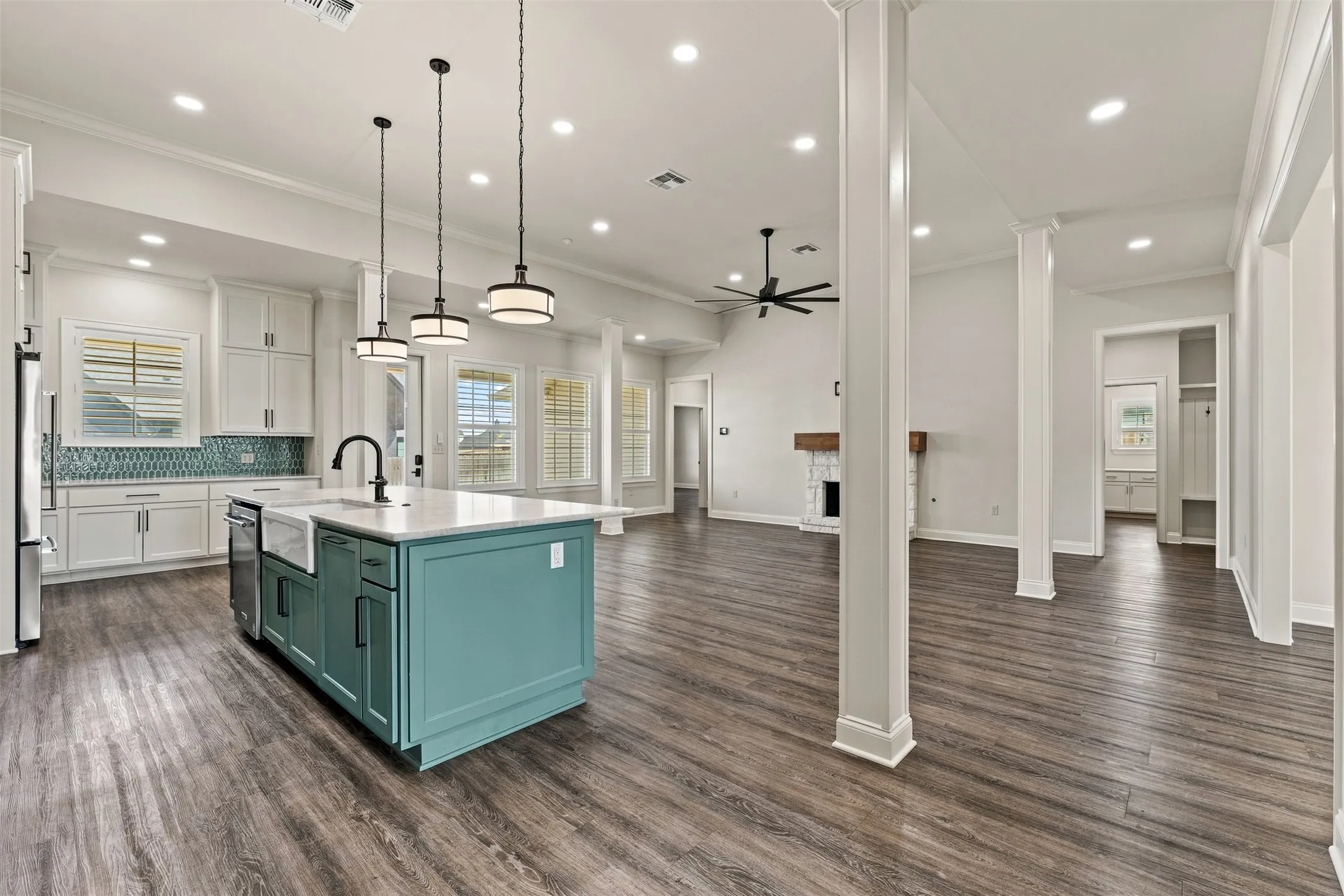 Single Family Residence For Sale in Mc Lennan County , 11003 Denali Drive, Woodway, Texas 76712, 4 Bedroom, 3 Bathroom, 3 Garage spaces, 3,081 Sqft, built in 2023, mls#21400442, Real Estate Agent in Woodway, Homes For Sale in Mc Lennan county, Homes For Sale in Woodway, Realtor in Woodway Texas, Real Estate Brokerage Independent Realty Texas, Luminita Cordes Realtor