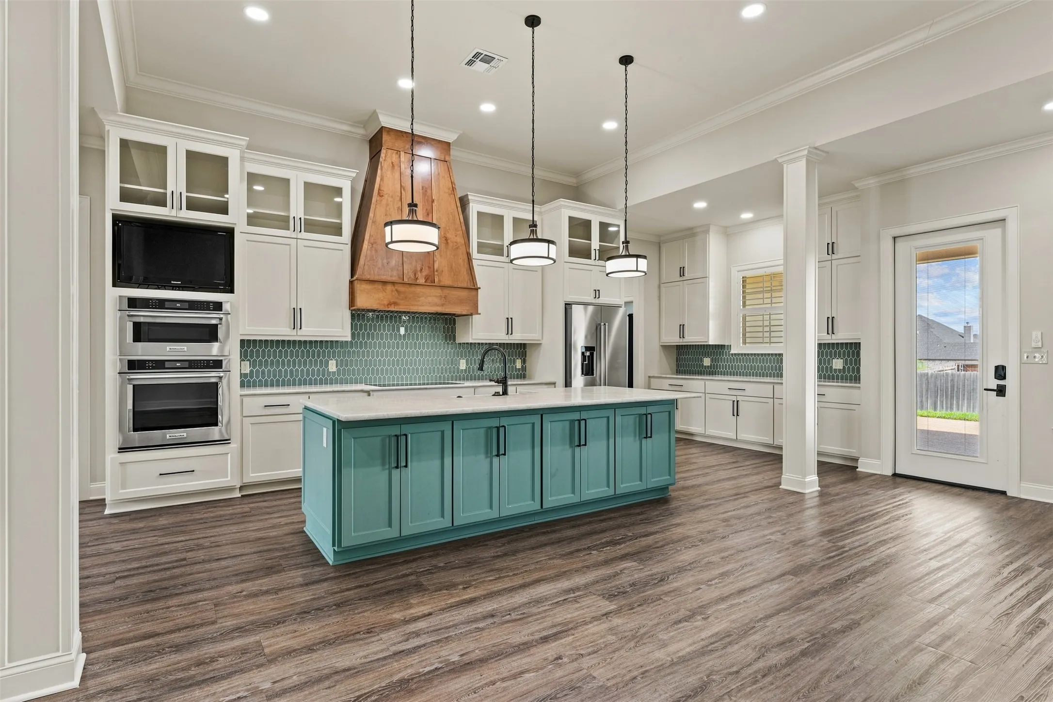 Single Family Residence For Sale in Mc Lennan County , 11003 Denali Drive, Woodway, Texas 76712, 4 Bedroom, 3 Bathroom, 3 Garage spaces, 3,081 Sqft, built in 2023, mls#21400442, Real Estate Agent in Woodway, Homes For Sale in Mc Lennan county, Homes For Sale in Woodway, Realtor in Woodway Texas, Real Estate Brokerage Independent Realty Texas, Luminita Cordes Realtor