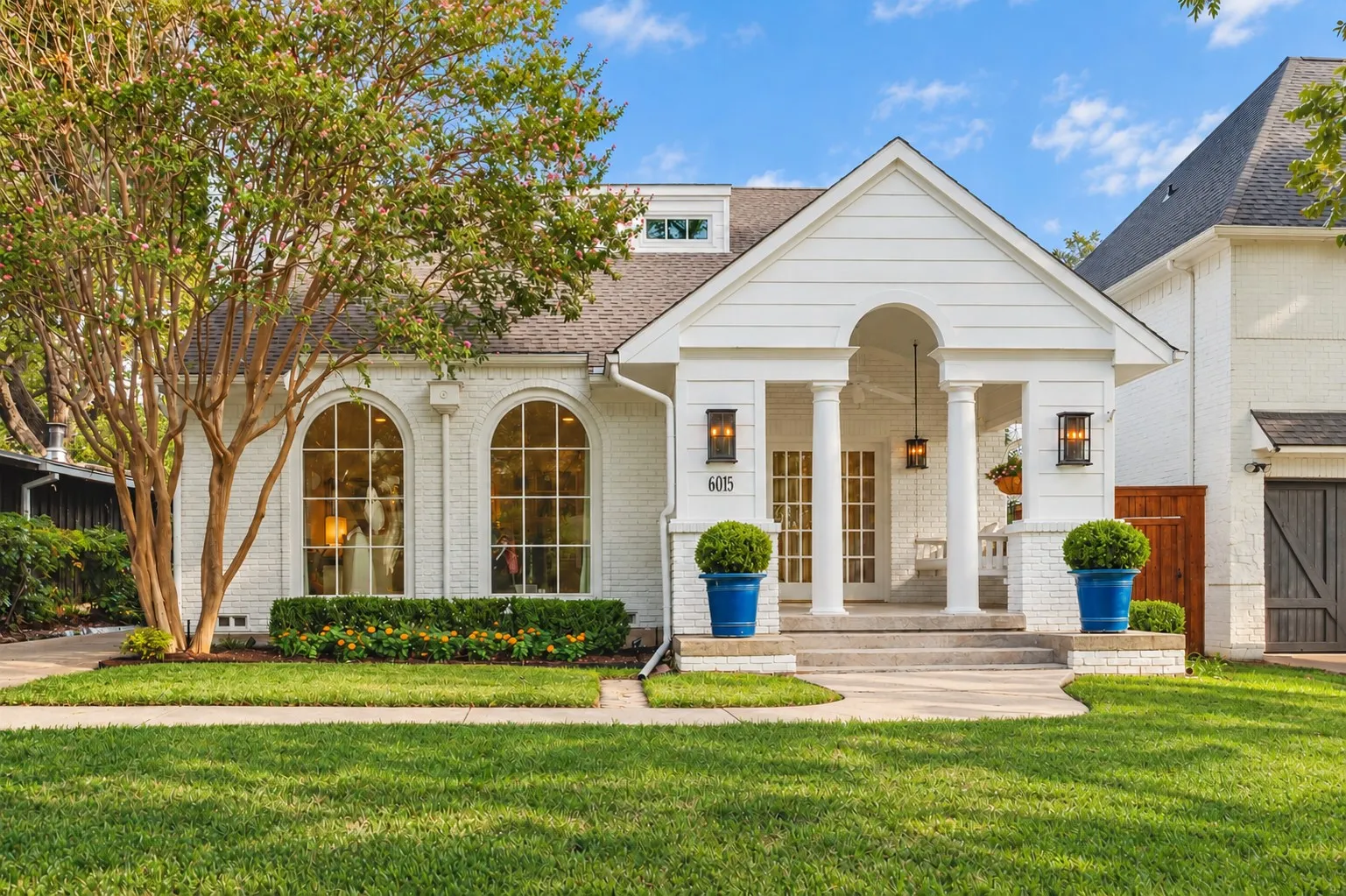 Single Family Residence For Sale in Dallas County , 6015 Velasco Avenue, Dallas, Texas 75206, 3 Bedroom, 3 Bathroom, 2 Garage spaces, 2,162 Sqft, built in 1997, mls#21385860, Real Estate Agent in Dallas, Homes For Sale in Dallas county, Homes For Sale in Dallas, Realtor in Dallas Texas, Real Estate Brokerage Independent Realty Texas, Luminita Cordes Realtor
