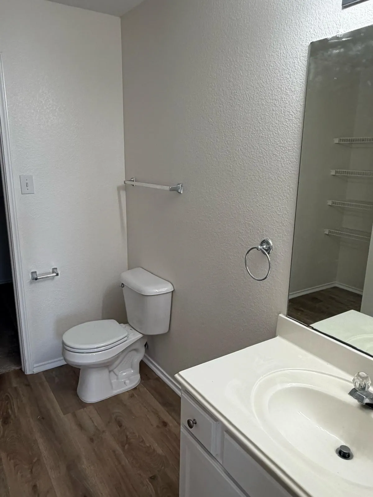 Single Family Residence For Rent in Collin County , 1626 White Oak Road, Anna, Texas 75409, 3 Bedroom, 3 Bathroom, 2 Garage spaces, 2,000 Sqft, built in 2002, mls#21400225, Real Estate Agent in Anna, Homes For Rent in Collin county, Homes For Rent in Anna, Realtor in Anna Texas, Real Estate Brokerage Independent Realty Texas, Luminita Cordes Realtor