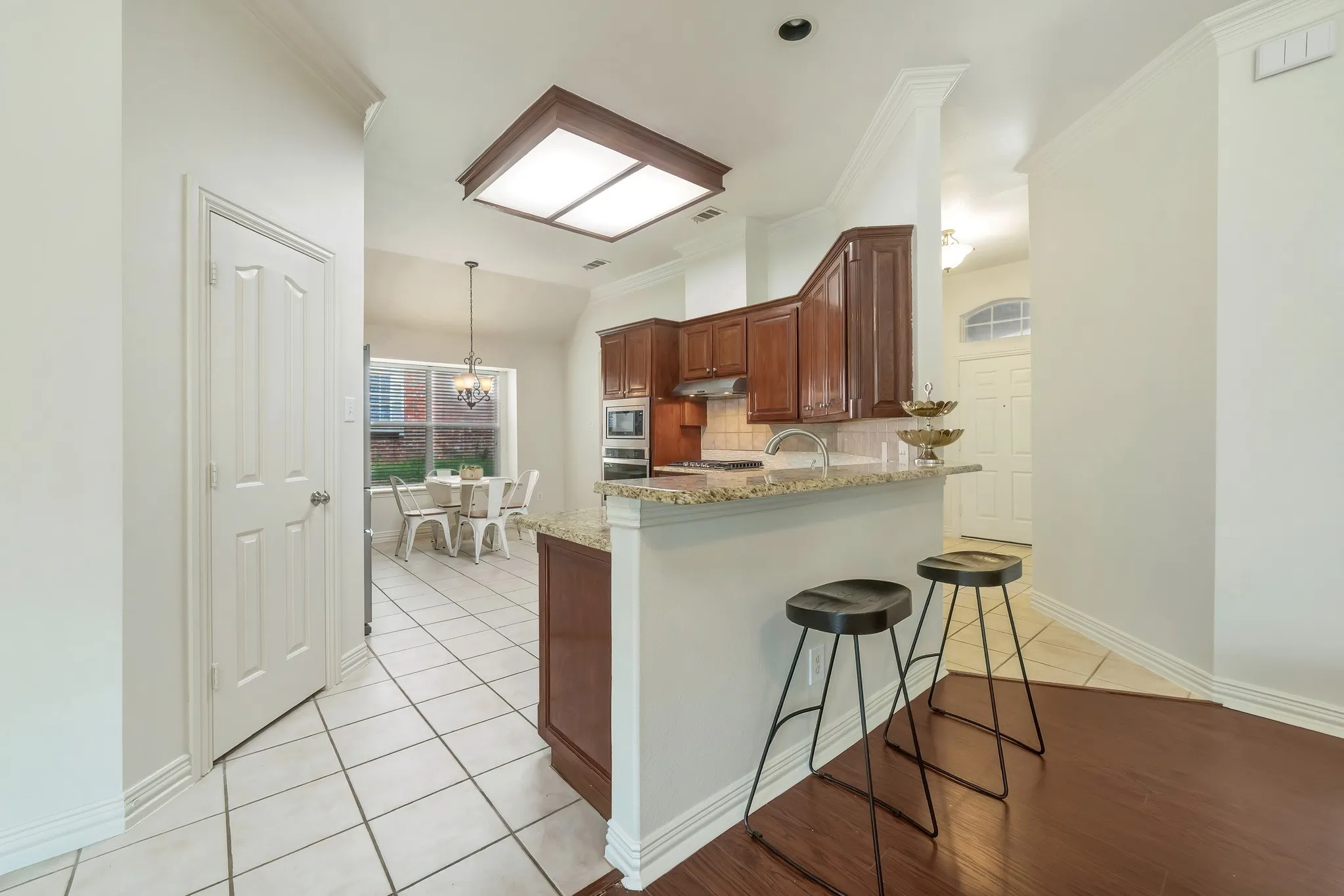 Single Family Residence For Rent in Collin County , 3308 Sedona Lane, Plano, Texas 75025, 4 Bedroom, 3 Bathroom, 2 Garage spaces, 2,396 Sqft, built in 1998, mls#21399947, Real Estate Agent in Plano, Homes For Rent in Collin county, Homes For Rent in Plano, Realtor in Plano Texas, Real Estate Brokerage Independent Realty Texas, Luminita Cordes Realtor