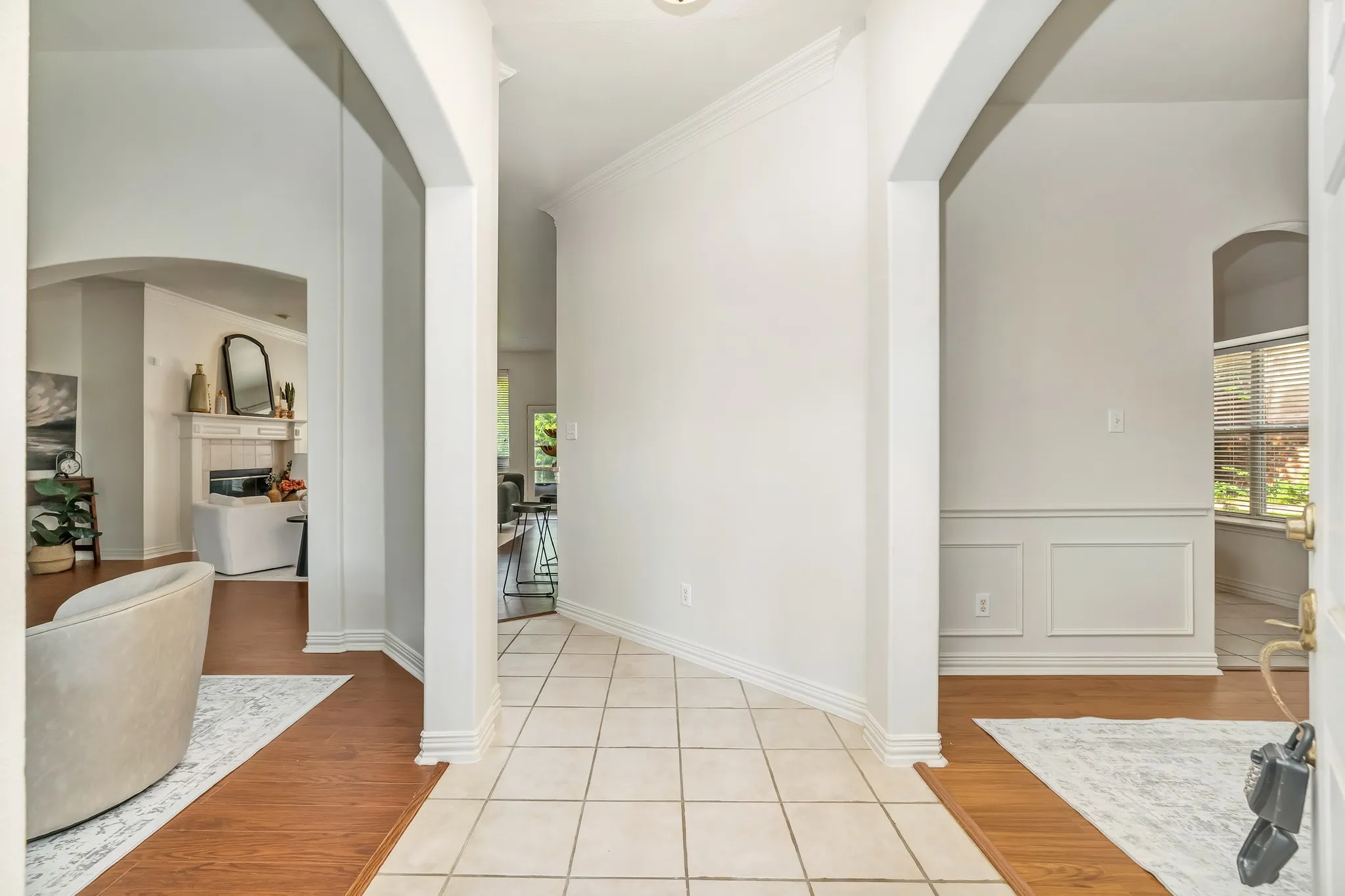 Single Family Residence For Rent in Collin County , 3308 Sedona Lane, Plano, Texas 75025, 4 Bedroom, 3 Bathroom, 2 Garage spaces, 2,396 Sqft, built in 1998, mls#21399947, Real Estate Agent in Plano, Homes For Rent in Collin county, Homes For Rent in Plano, Realtor in Plano Texas, Real Estate Brokerage Independent Realty Texas, Luminita Cordes Realtor