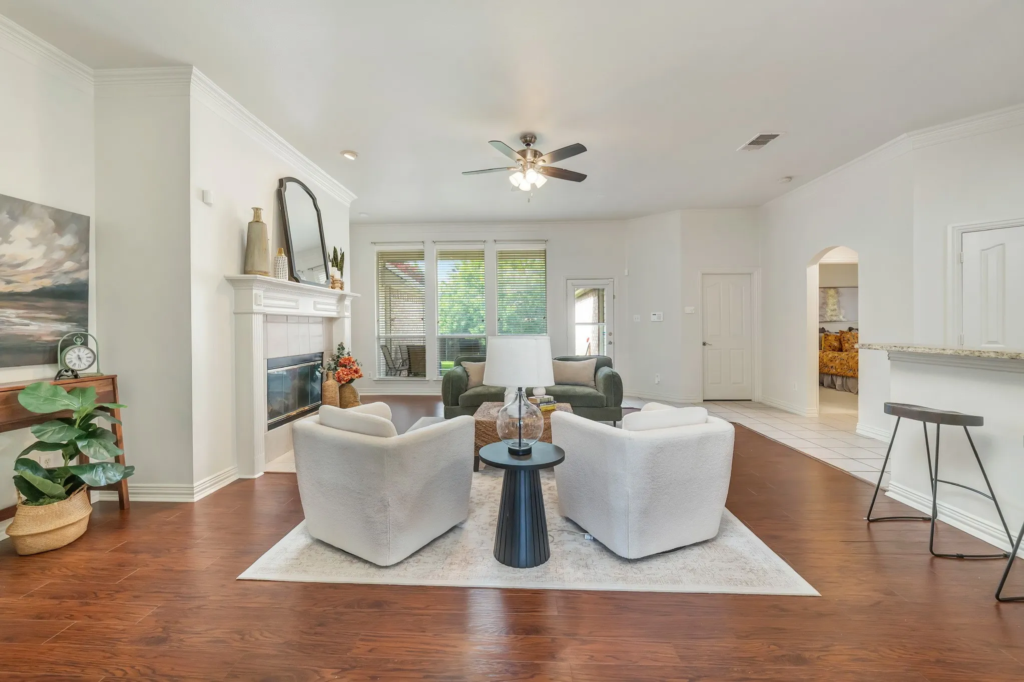 Single Family Residence For Rent in Collin County , 3308 Sedona Lane, Plano, Texas 75025, 4 Bedroom, 3 Bathroom, 2 Garage spaces, 2,396 Sqft, built in 1998, mls#21399947, Real Estate Agent in Plano, Homes For Rent in Collin county, Homes For Rent in Plano, Realtor in Plano Texas, Real Estate Brokerage Independent Realty Texas, Luminita Cordes Realtor