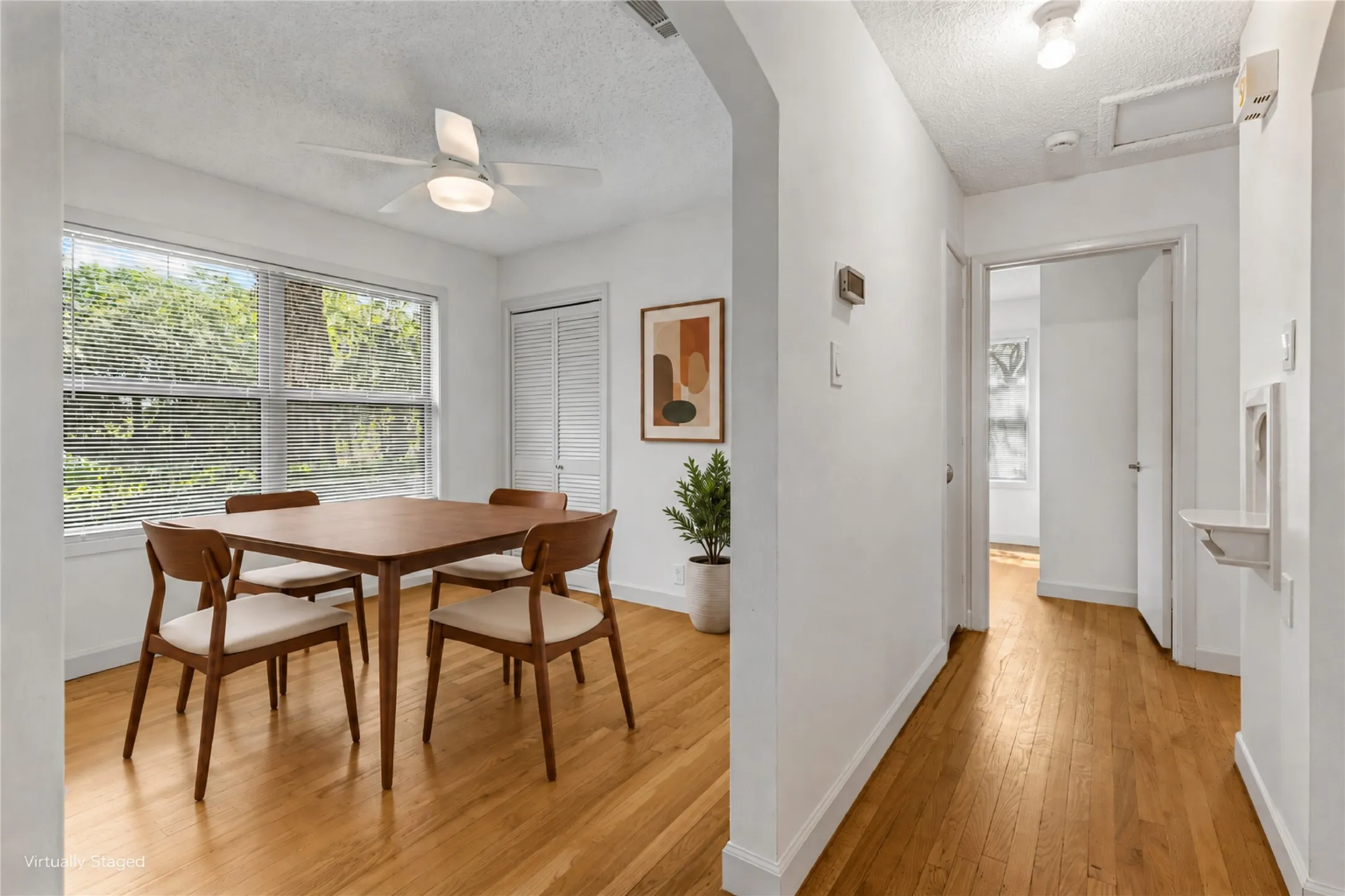 This could be an office. Virtually staged.