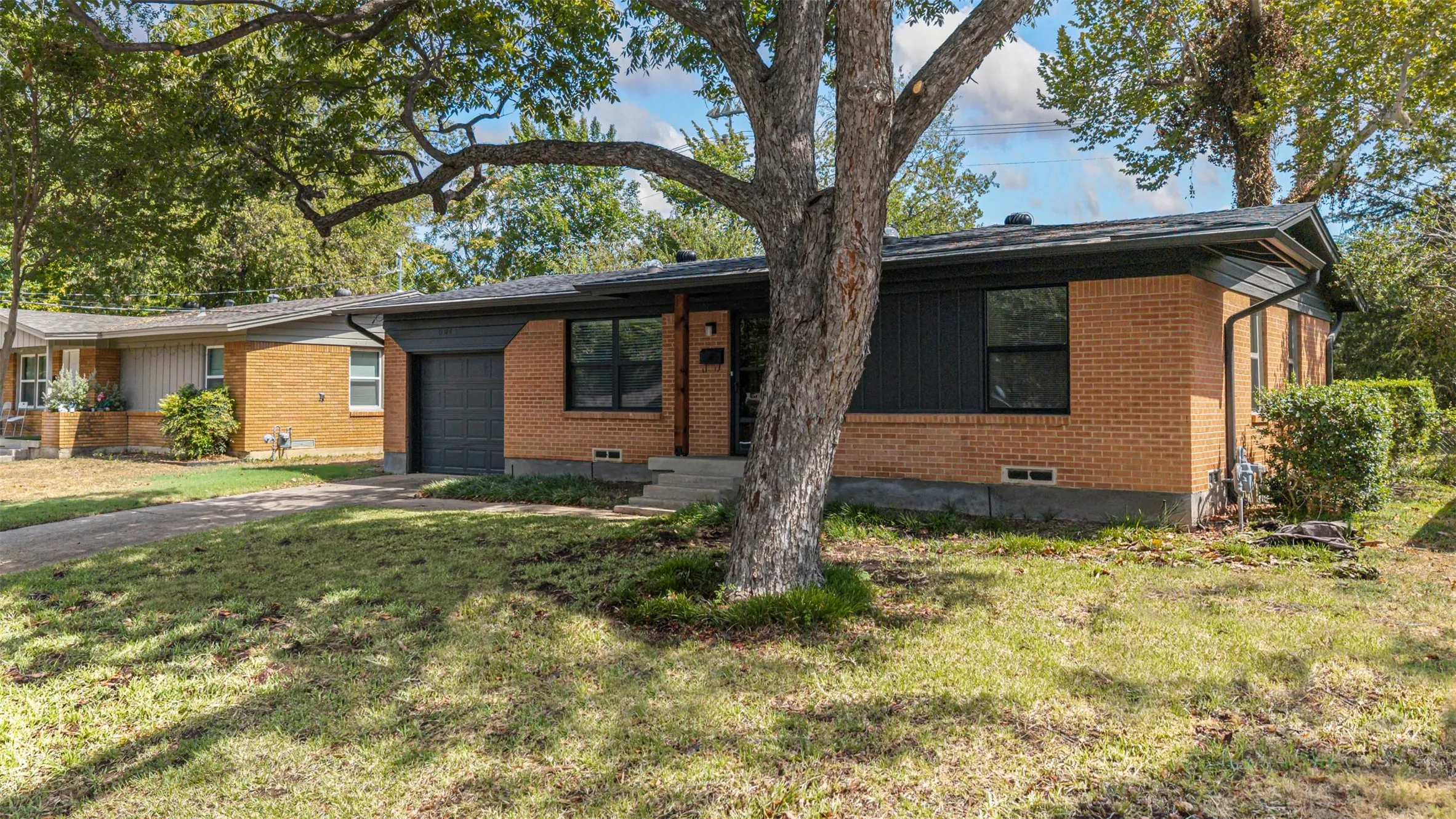 Single Family Residence For Rent in Dallas County , 13304 Nestle Drive, Farmers Branch, Texas 75234, 2 Bedroom, 1 Bathroom, 1 Garage spaces, 1,002 Sqft, built in 1955, mls#21400526, Real Estate Agent in Farmers Branch, Homes For Rent in Dallas county, Homes For Rent in Farmers Branch, Realtor in Farmers Branch Texas, Real Estate Brokerage Independent Realty Texas, Luminita Cordes Realtor