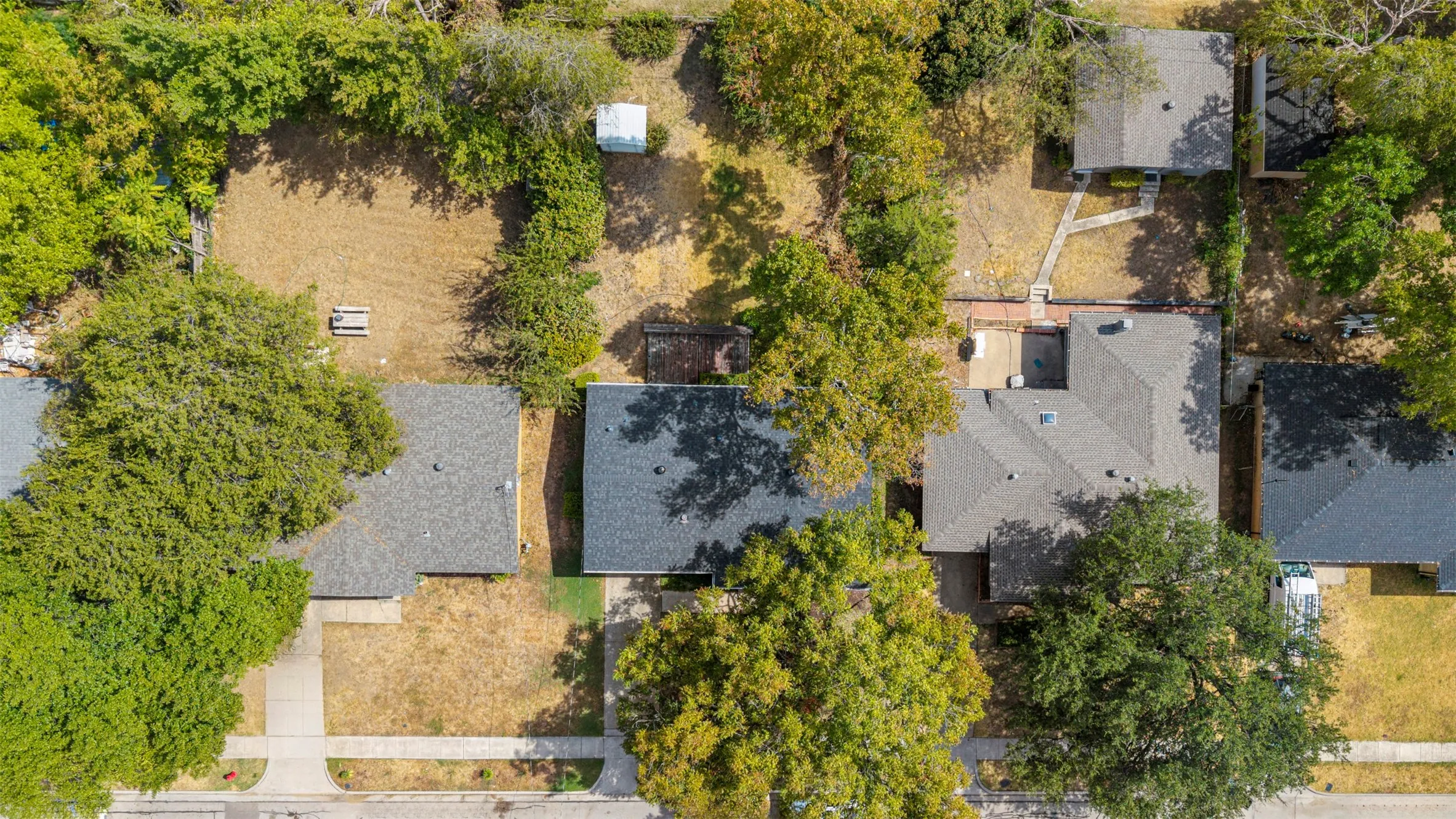 Single Family Residence For Rent in Dallas County , 13304 Nestle Drive, Farmers Branch, Texas 75234, 2 Bedroom, 1 Bathroom, 1 Garage spaces, 1,002 Sqft, built in 1955, mls#21400526, Real Estate Agent in Farmers Branch, Homes For Rent in Dallas county, Homes For Rent in Farmers Branch, Realtor in Farmers Branch Texas, Real Estate Brokerage Independent Realty Texas, Luminita Cordes Realtor