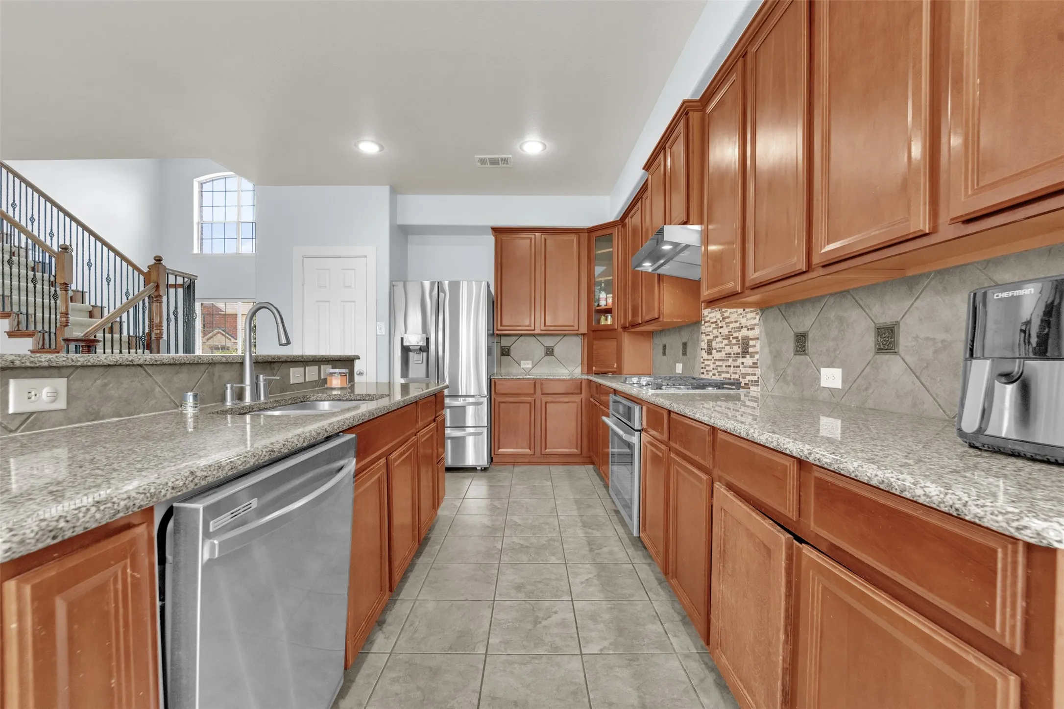 Single Family Residence For Sale in Collin County , 615 Lone Ridge Way, Murphy, Texas 75094, 5 Bedroom, 3 Bathroom, 3 Garage spaces, 3,244 Sqft, built in 2007, mls#21400788, Real Estate Agent in Murphy, Homes For Sale in Collin county, Homes For Sale in Murphy, Realtor in Murphy Texas, Real Estate Brokerage Independent Realty Texas, Luminita Cordes Realtor