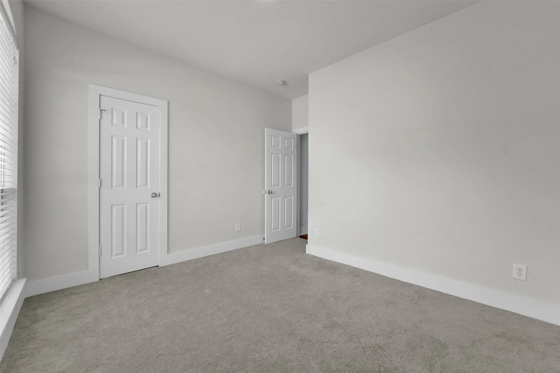 Single Family Residence For Sale in Collin County , 615 Lone Ridge Way, Murphy, Texas 75094, 5 Bedroom, 3 Bathroom, 3 Garage spaces, 3,244 Sqft, built in 2007, mls#21400788, Real Estate Agent in Murphy, Homes For Sale in Collin county, Homes For Sale in Murphy, Realtor in Murphy Texas, Real Estate Brokerage Independent Realty Texas, Luminita Cordes Realtor