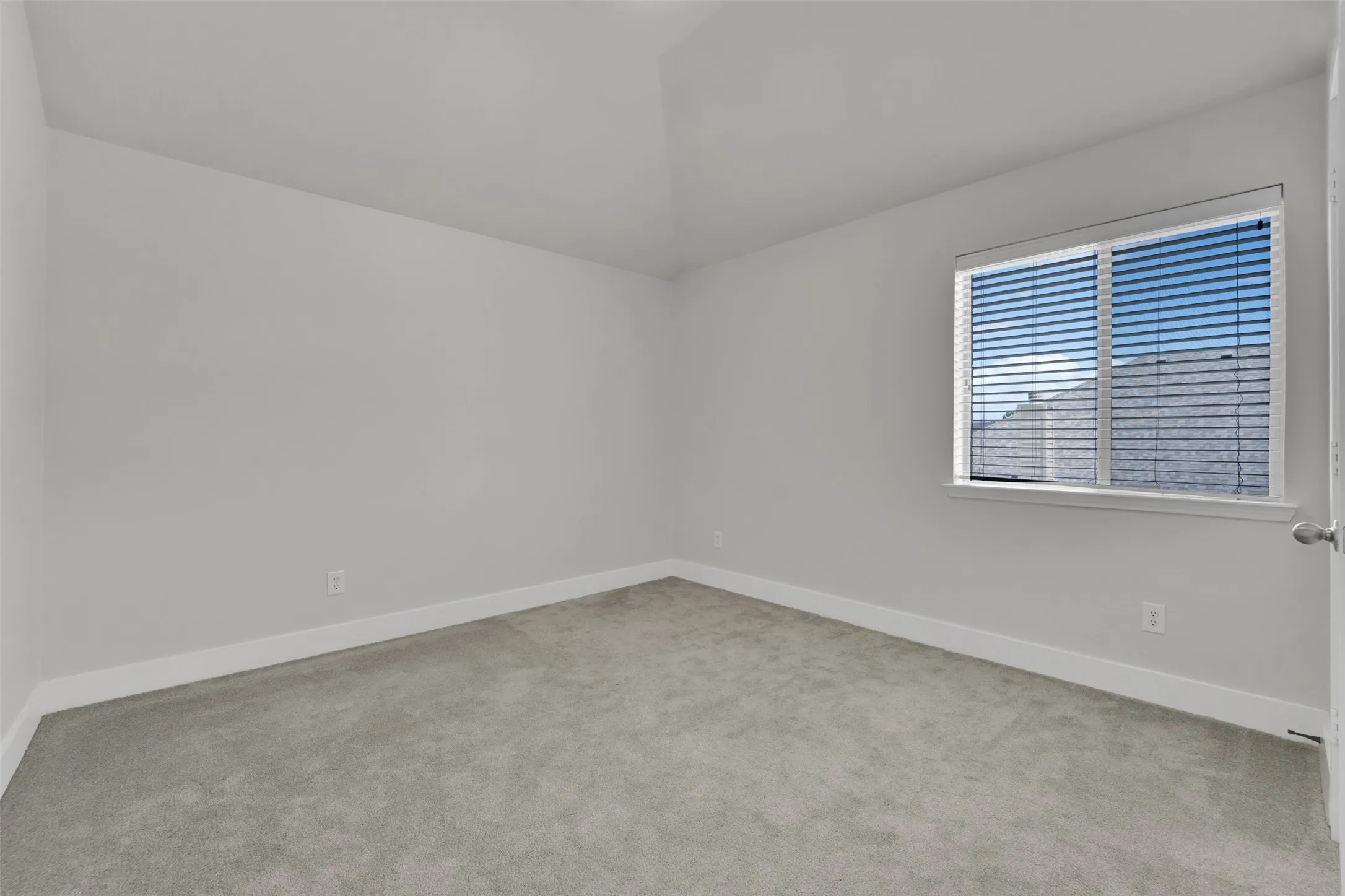 Single Family Residence For Sale in Collin County , 615 Lone Ridge Way, Murphy, Texas 75094, 5 Bedroom, 3 Bathroom, 3 Garage spaces, 3,244 Sqft, built in 2007, mls#21400788, Real Estate Agent in Murphy, Homes For Sale in Collin county, Homes For Sale in Murphy, Realtor in Murphy Texas, Real Estate Brokerage Independent Realty Texas, Luminita Cordes Realtor